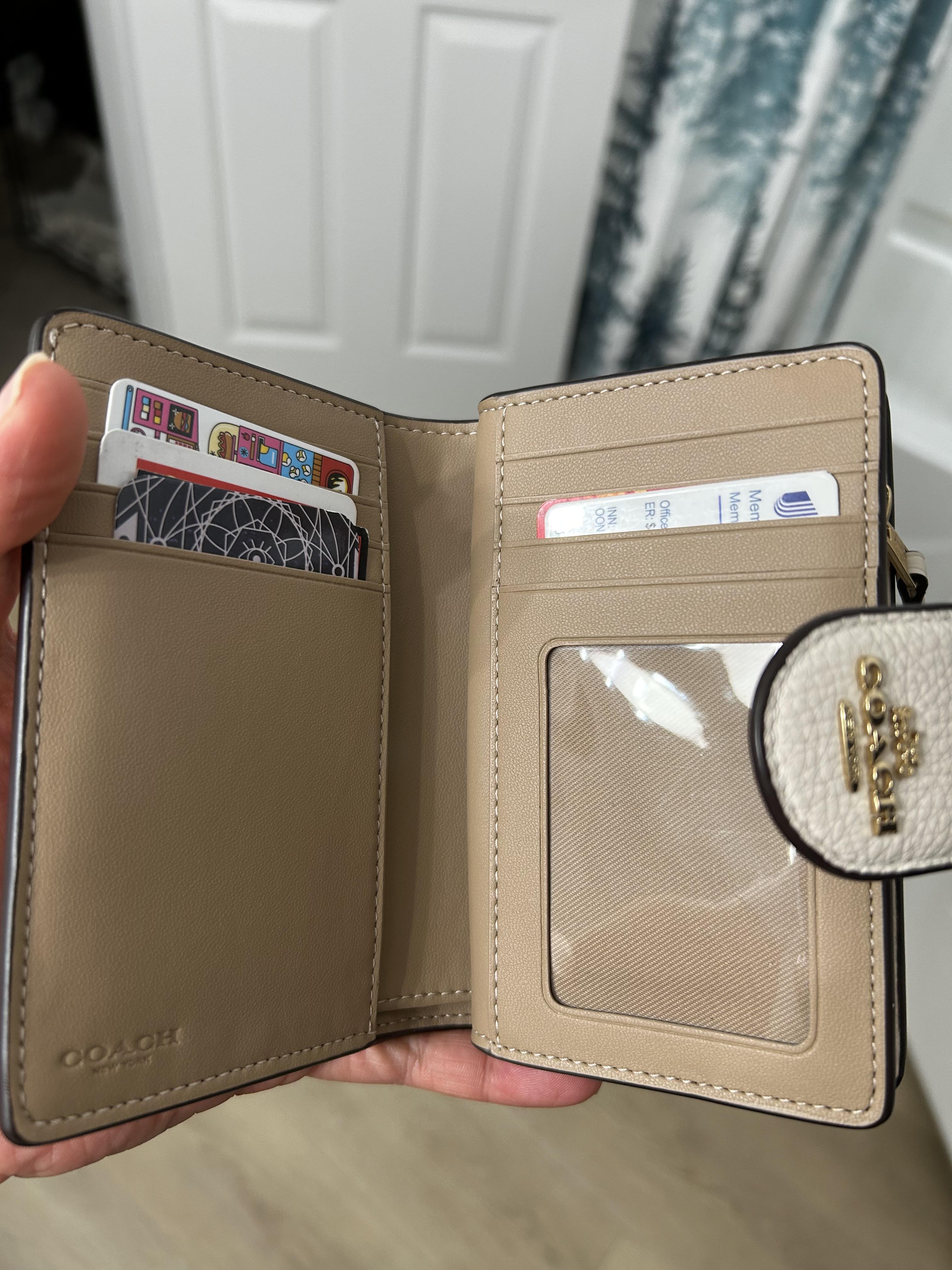 Medium Corner Zip Wallet In Signature Jacquard With Floral