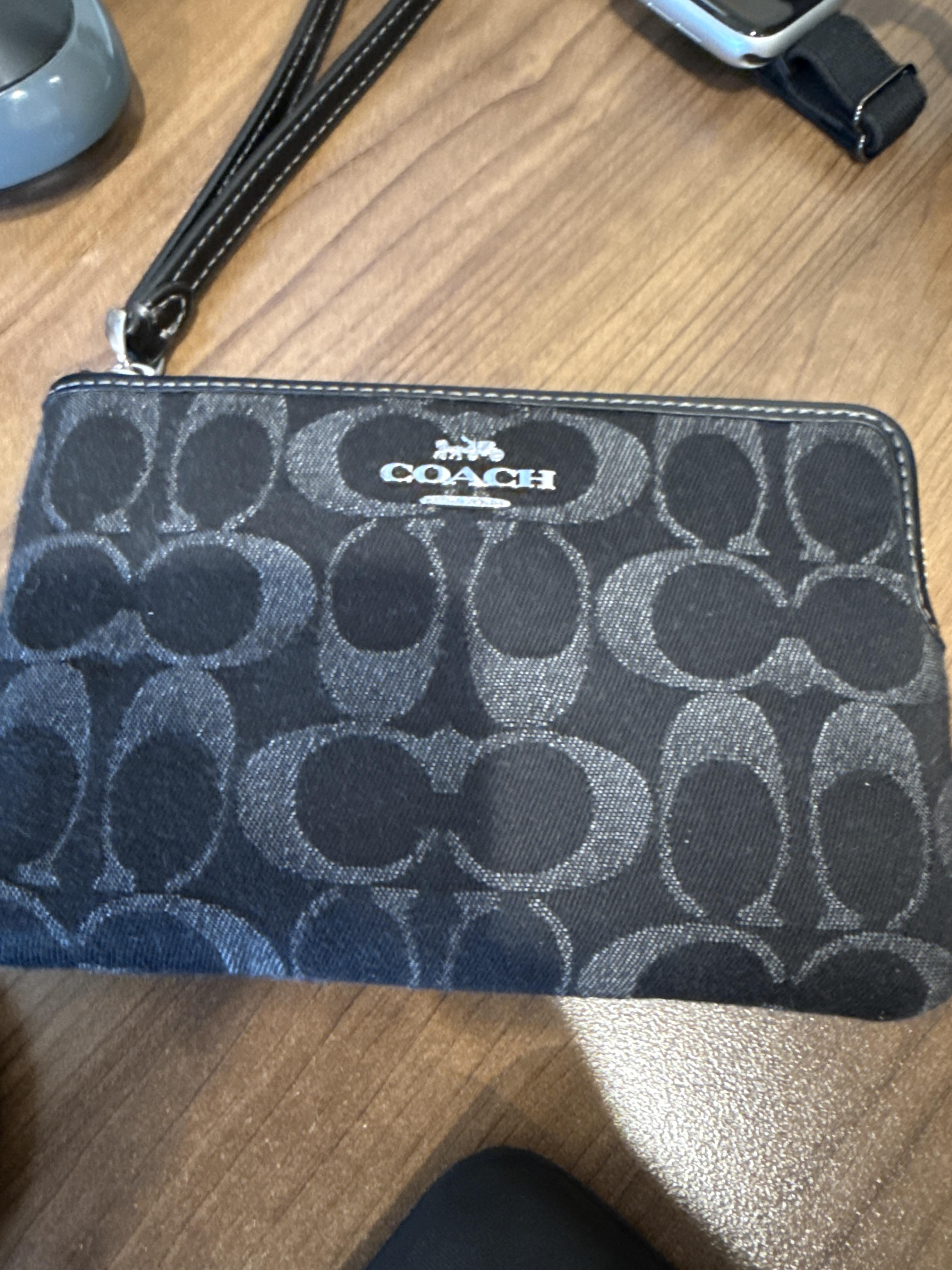 Corner Zip Wristlet In Regenerative Cotton With Plaid Print