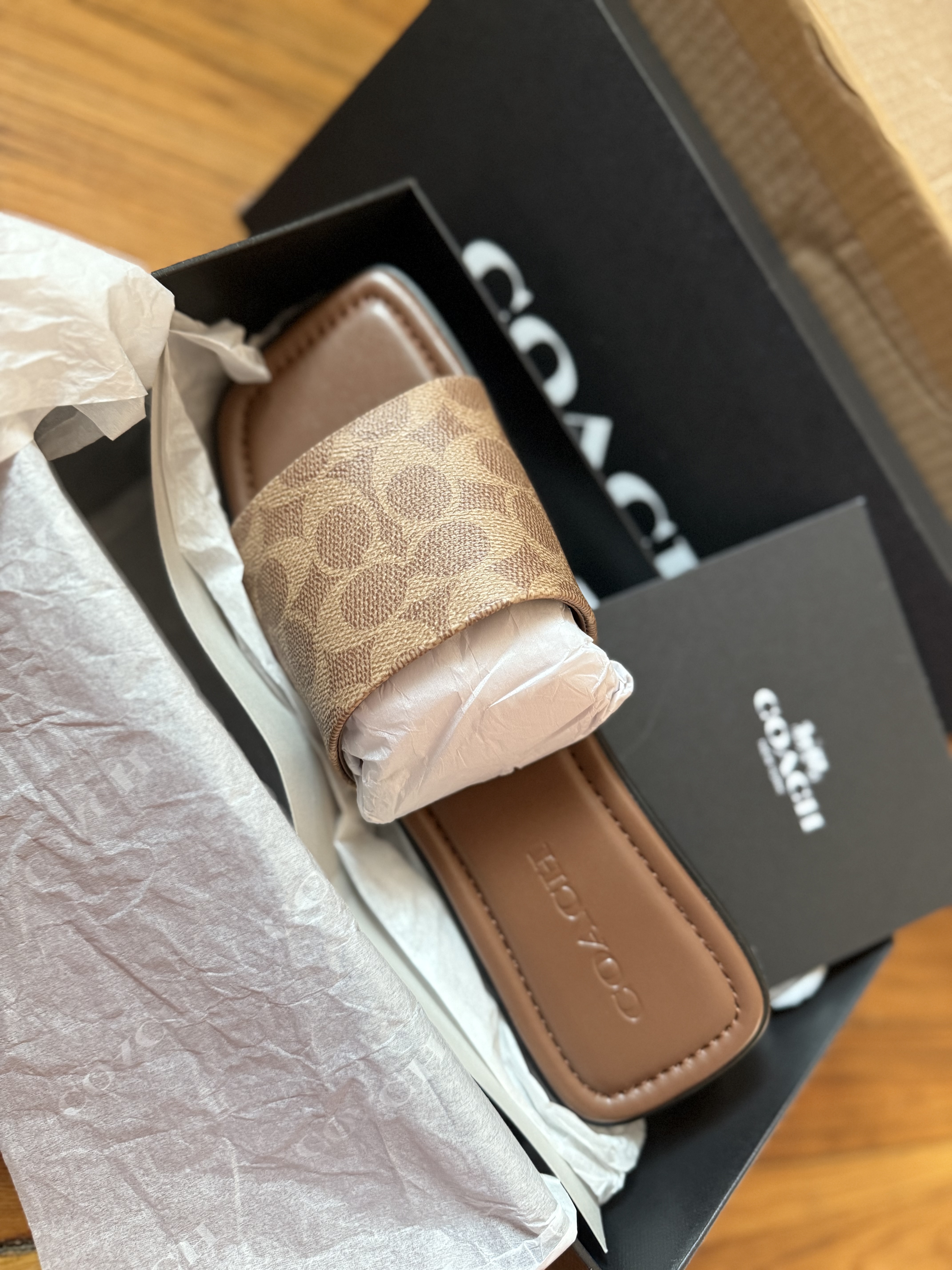 COACH ローレンス パンプス 38M ブラック ゴールド Florence Sandal