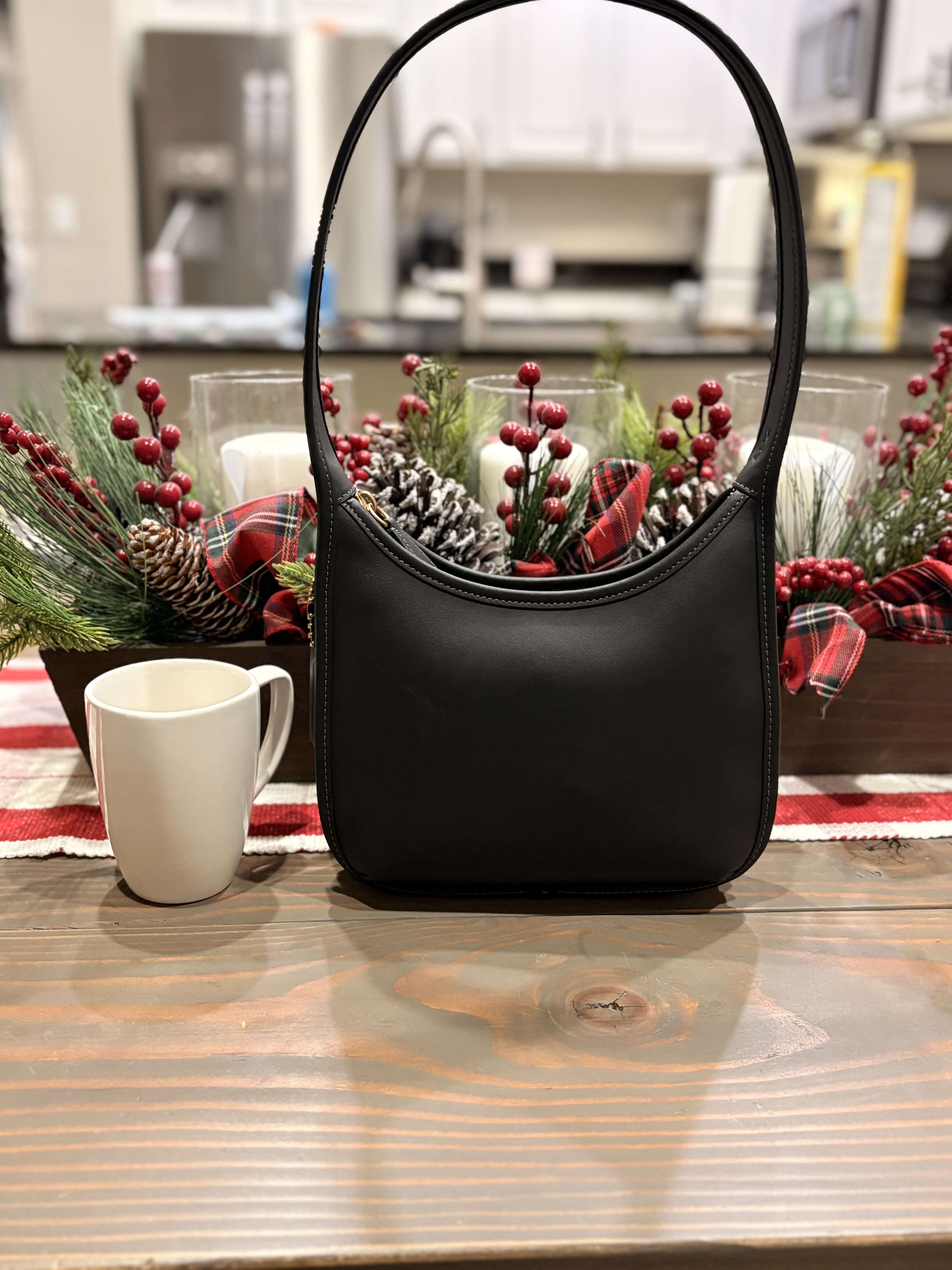 Curve Zip Bag | Bags | Coach | COACH®