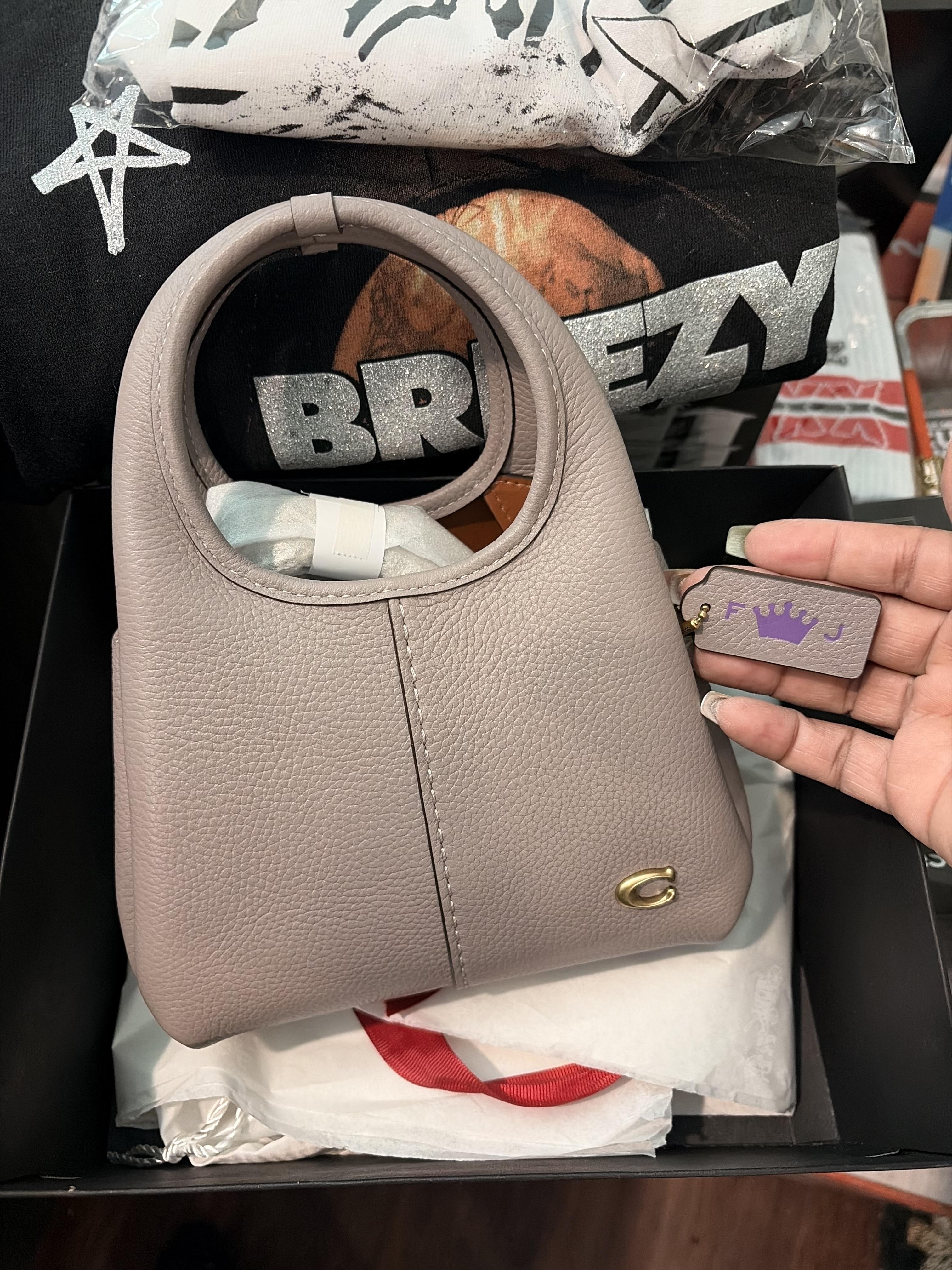 Lana Shoulder Bag 19 | Bags | Coach | COACH®