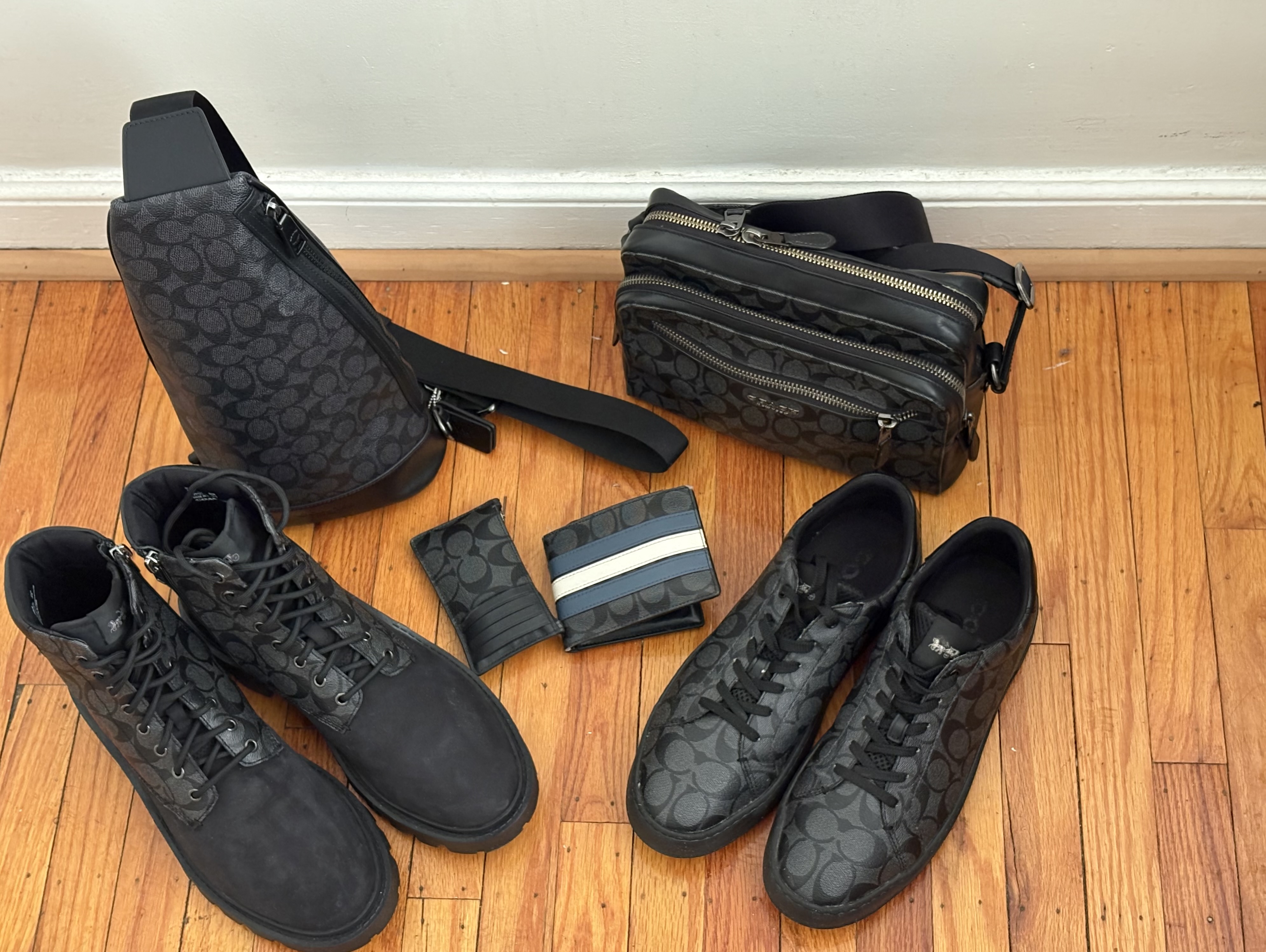 Dominic Sling Pack In Signature Canvas | Bags | Coach | COACH®