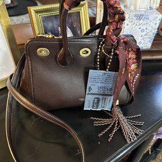 Buy Now Turnlock Tote Bag 22 | COACH®