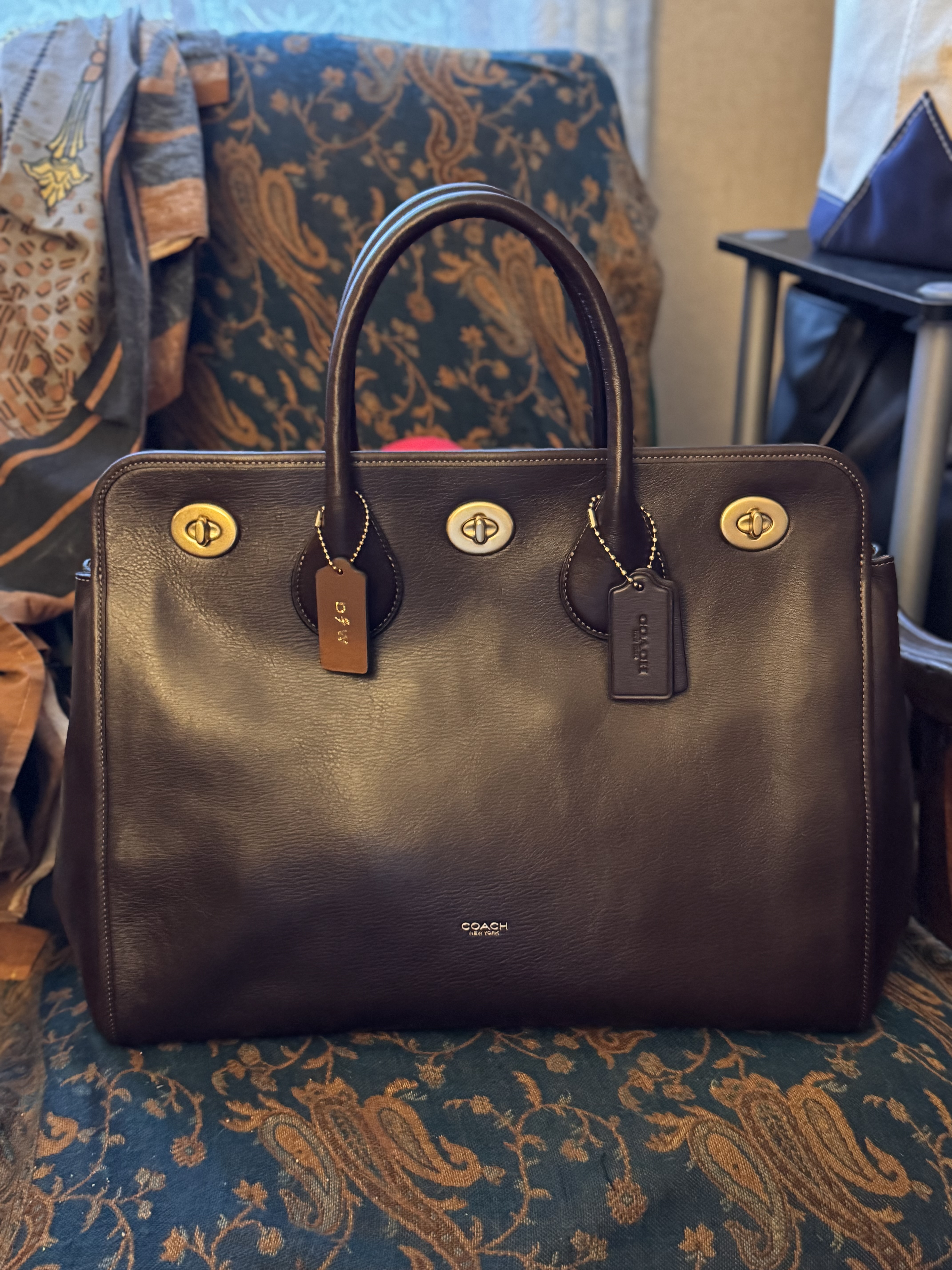 Buy Now Turnlock Tote Bag 40 | Bags | Coach | COACH®