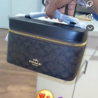 Cosmetic Case In Signature Canvas | COACH®