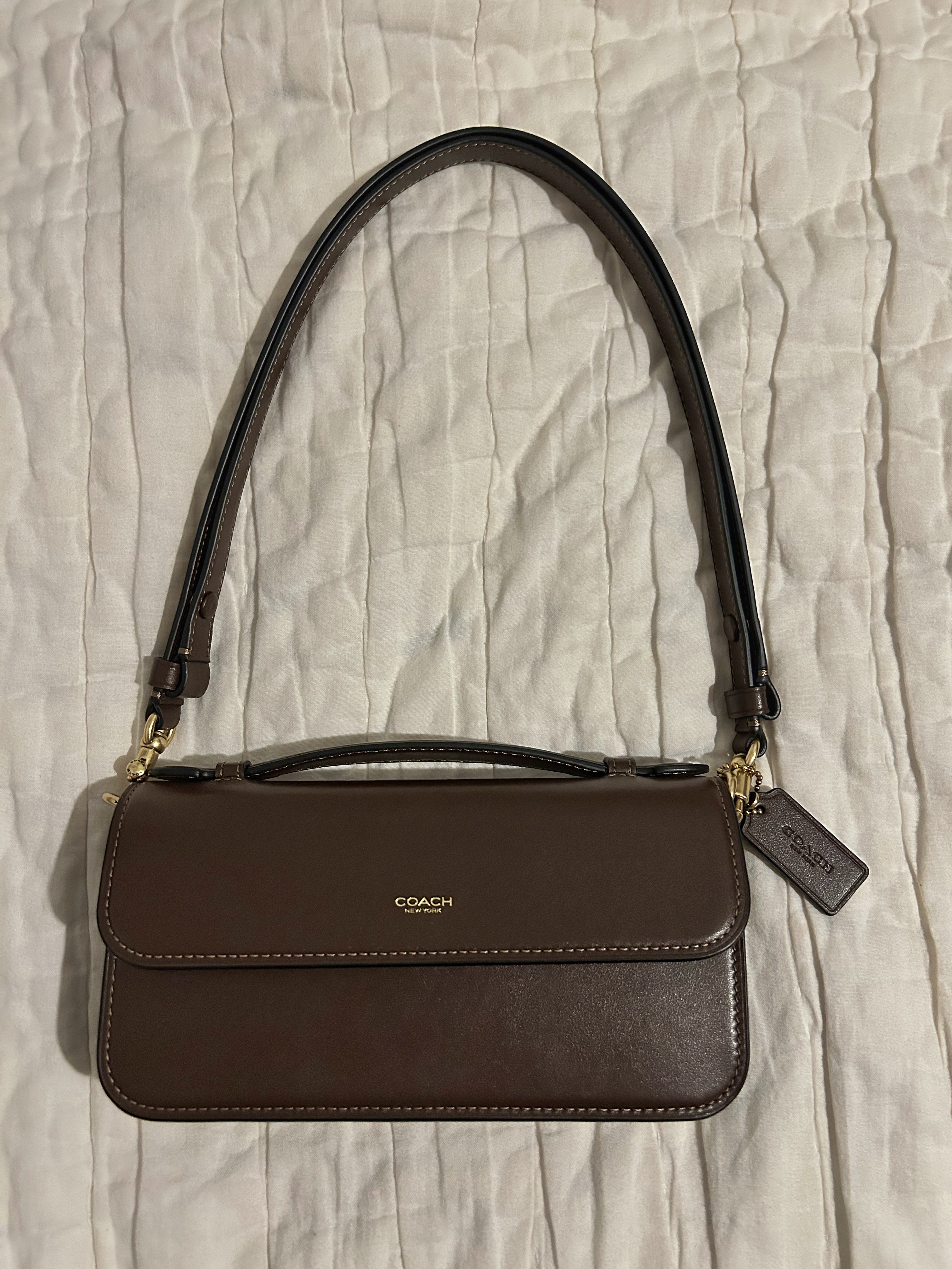 当店売れ筋 2509M1807 COACH コーチ F41642 シグネチャー ブラウン 