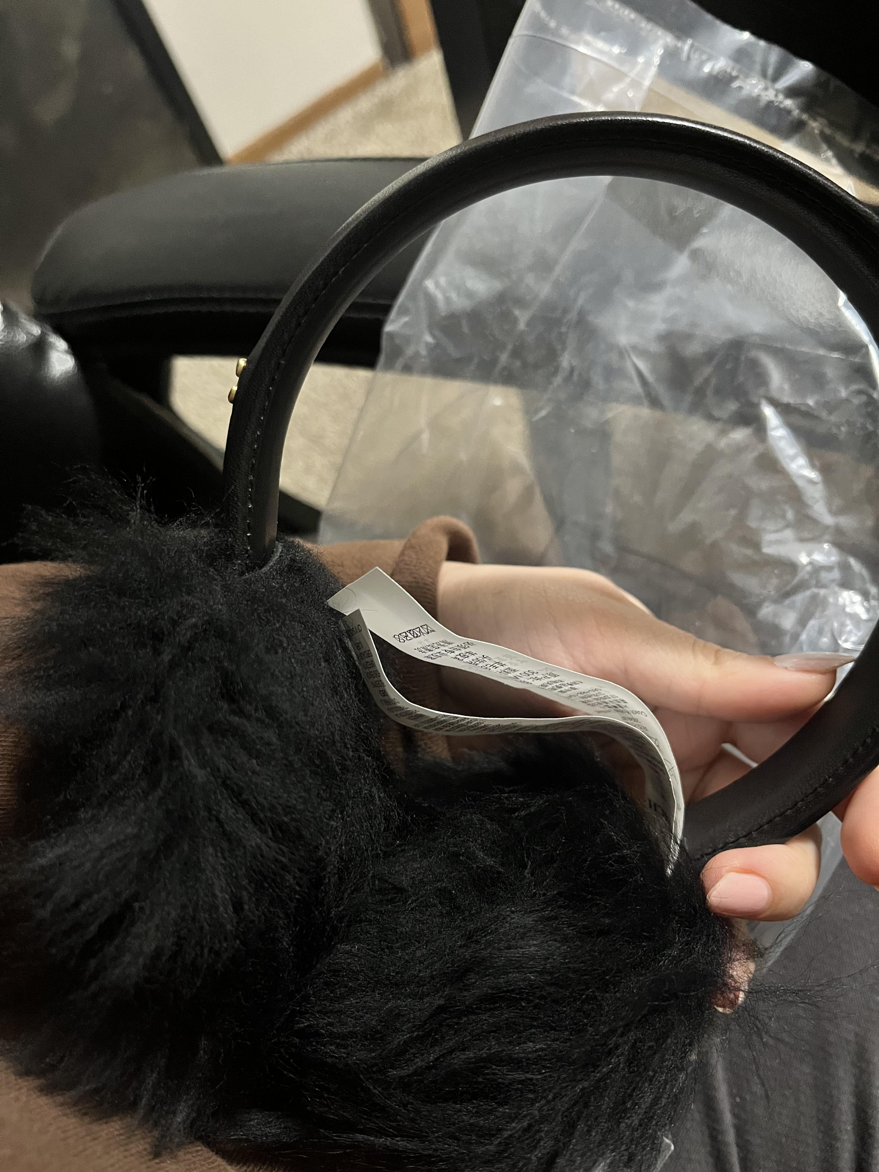 COACH シアリングイヤーマフ ブラック Shearling Earmuffs | Accessories | Coach | COACH®