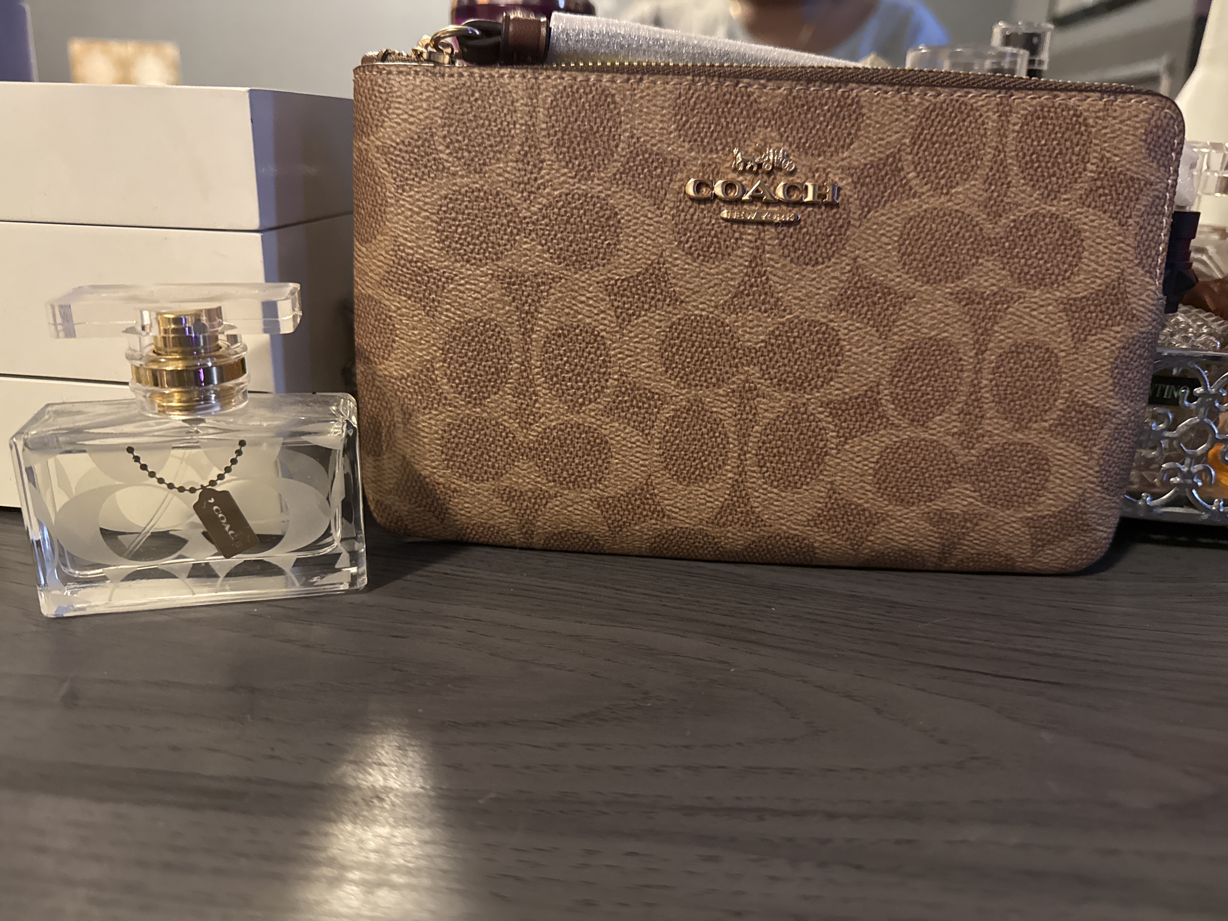 Large Corner Zip Wristlet In Signature Jacquard | COACH®