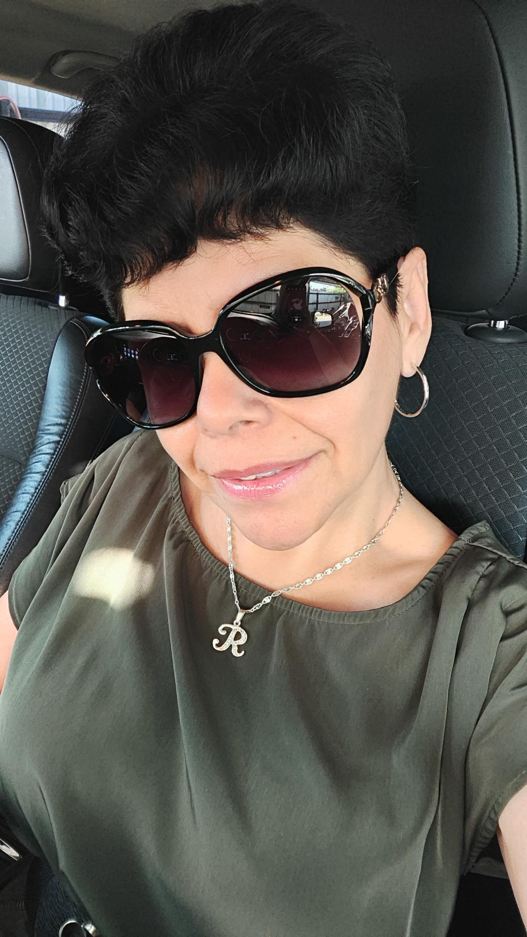 Kissing C Sunglasses | Eyewear | Coach | COACH®