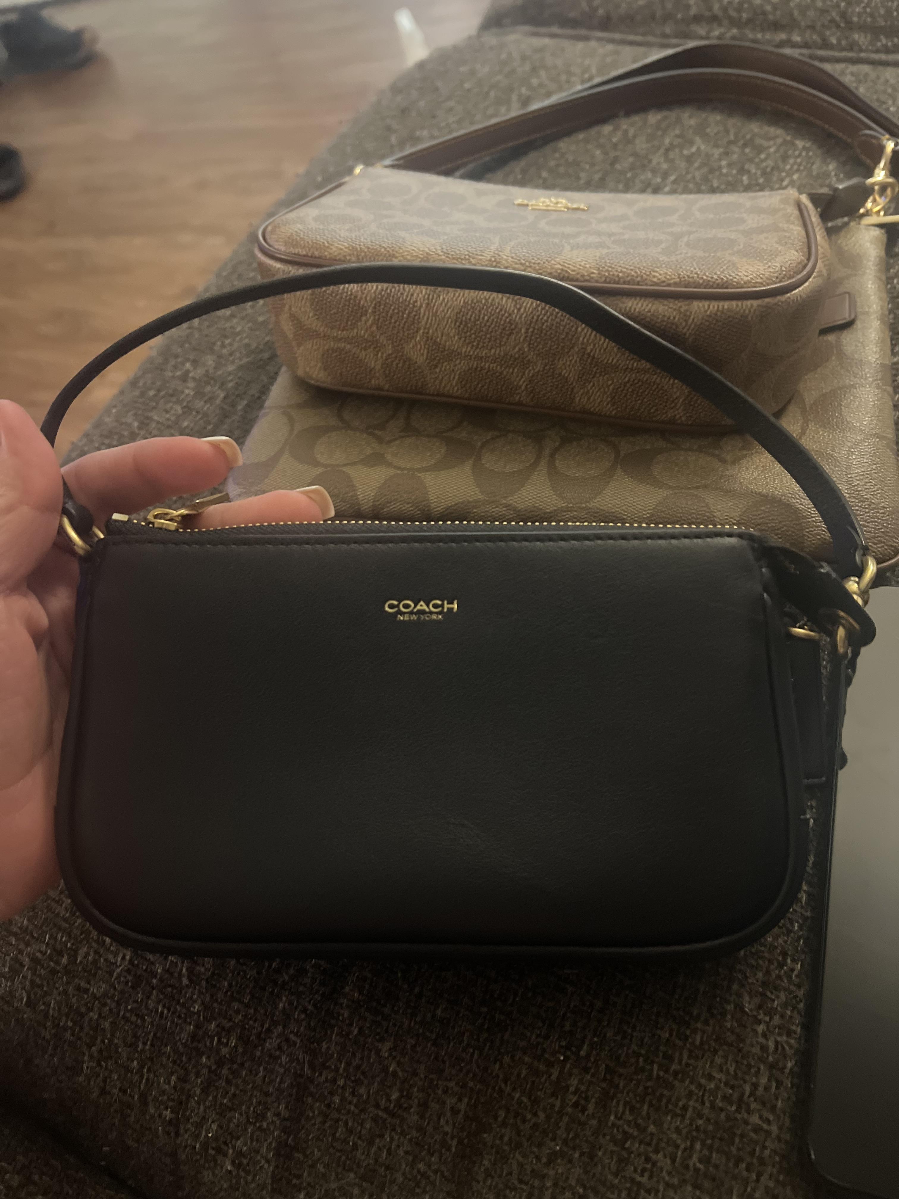 Plaza Bag 18 In Signature Canvas | Wristlets | Coach | COACH®