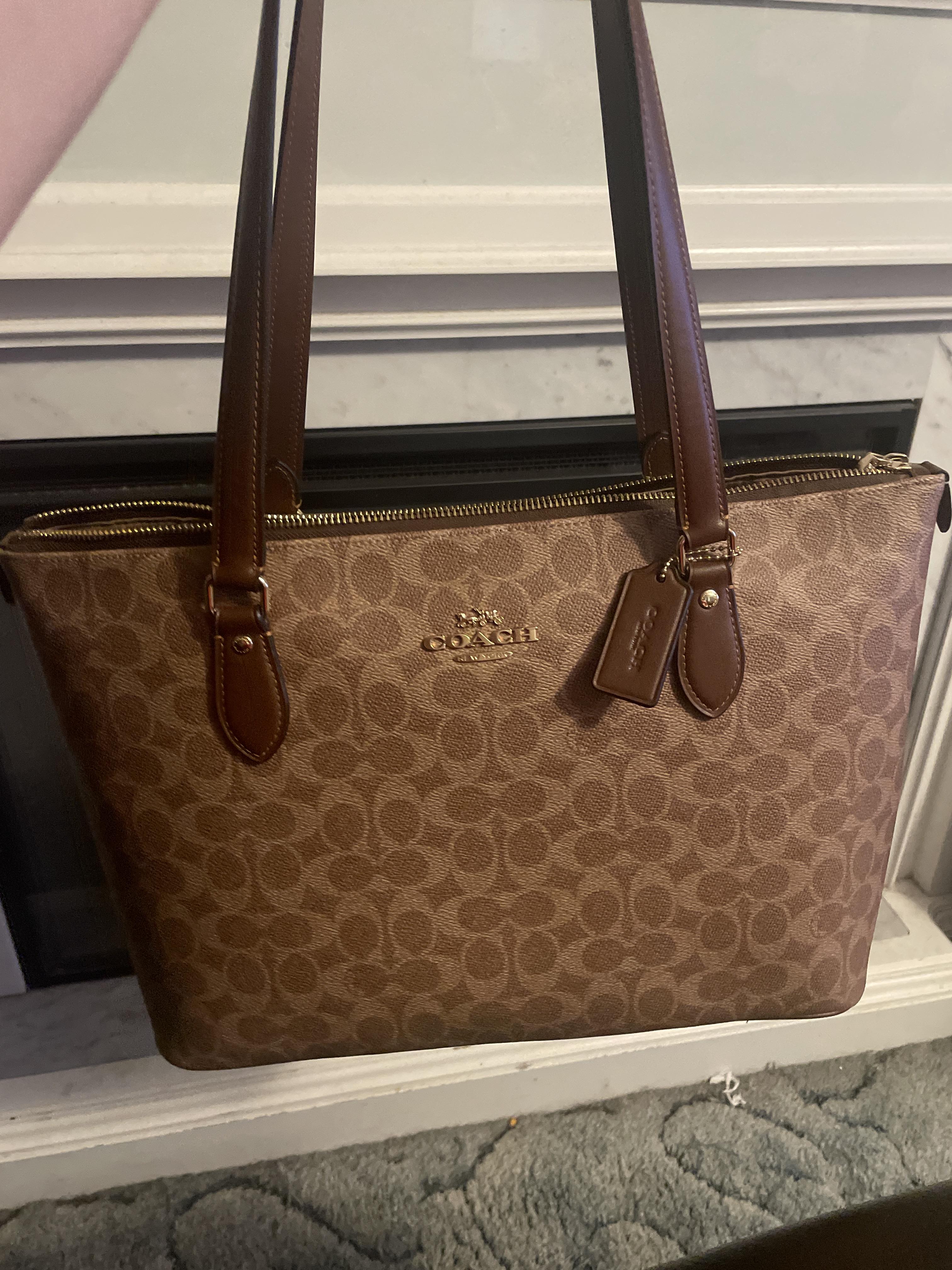 Gallery Tote Bag In Signature Canvas | Bags | Coach | COACH®