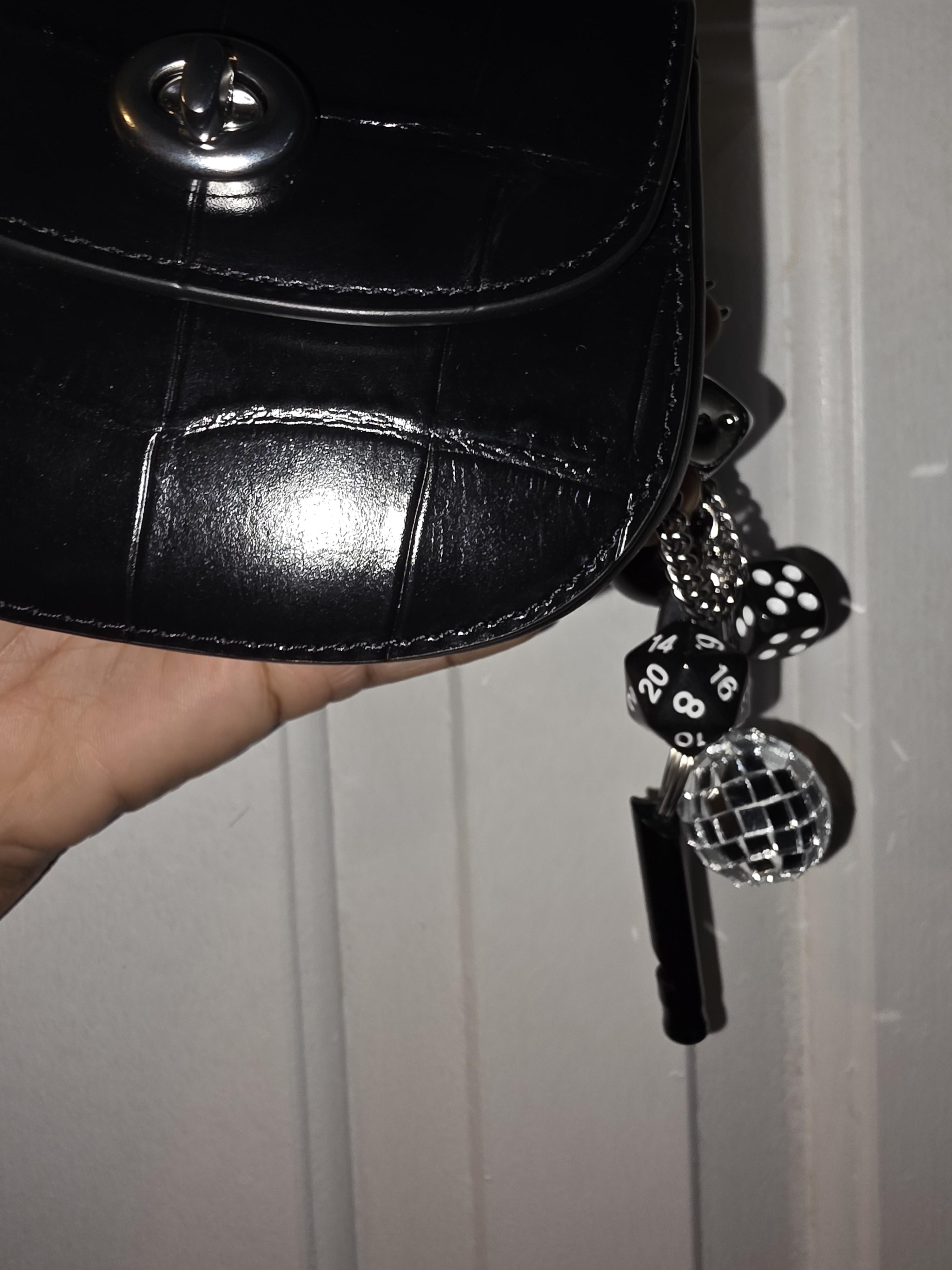 Turnlock Card Case | Accessories | Coach | COACH®