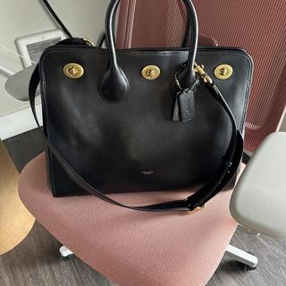Buy Now Turnlock Tote Bag 40 | COACH®