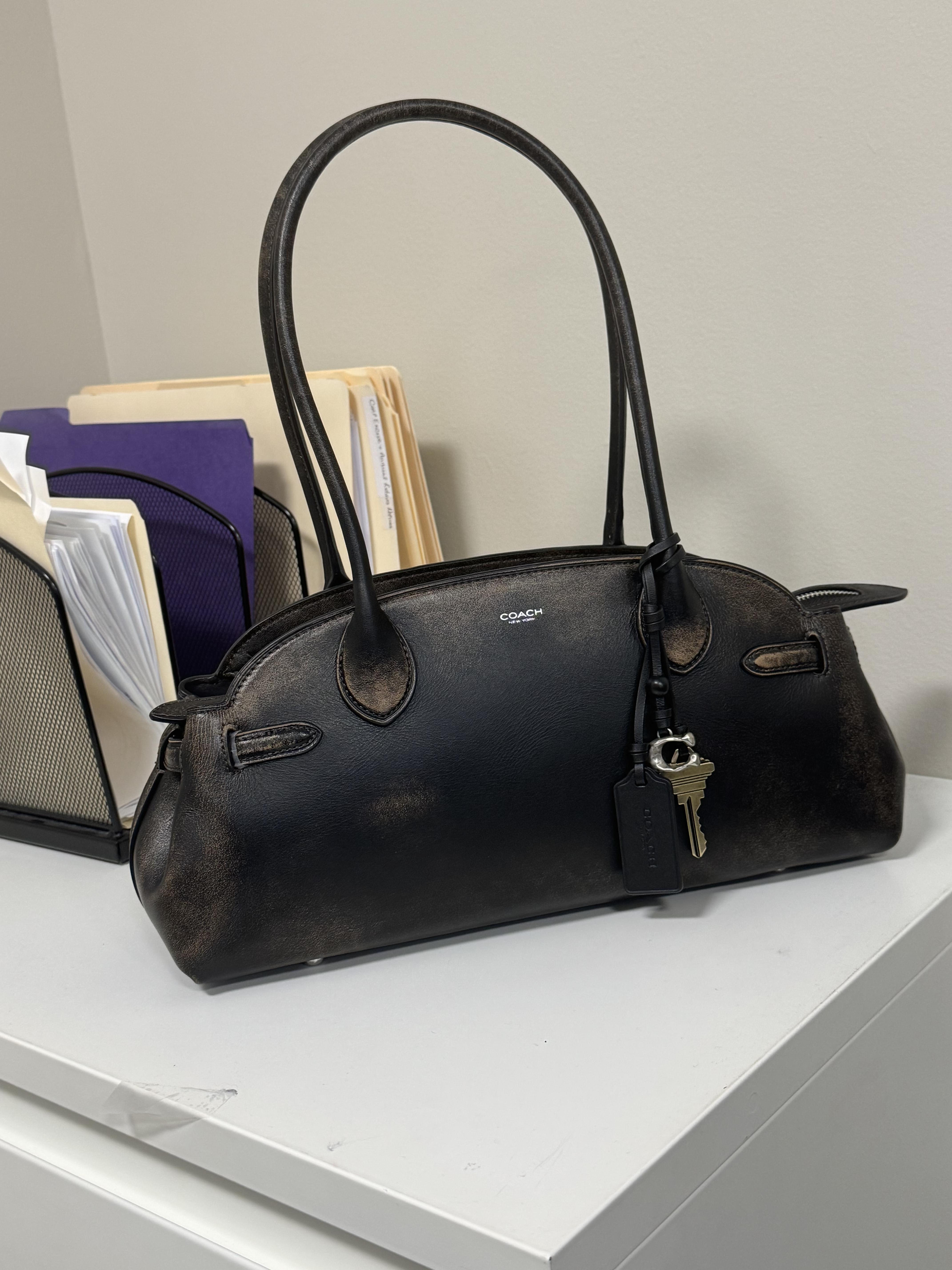 【COACH】美品.ラブドレザー エンパイア34 COACH® | Empire Carryall Bag 34 In Loved Leather