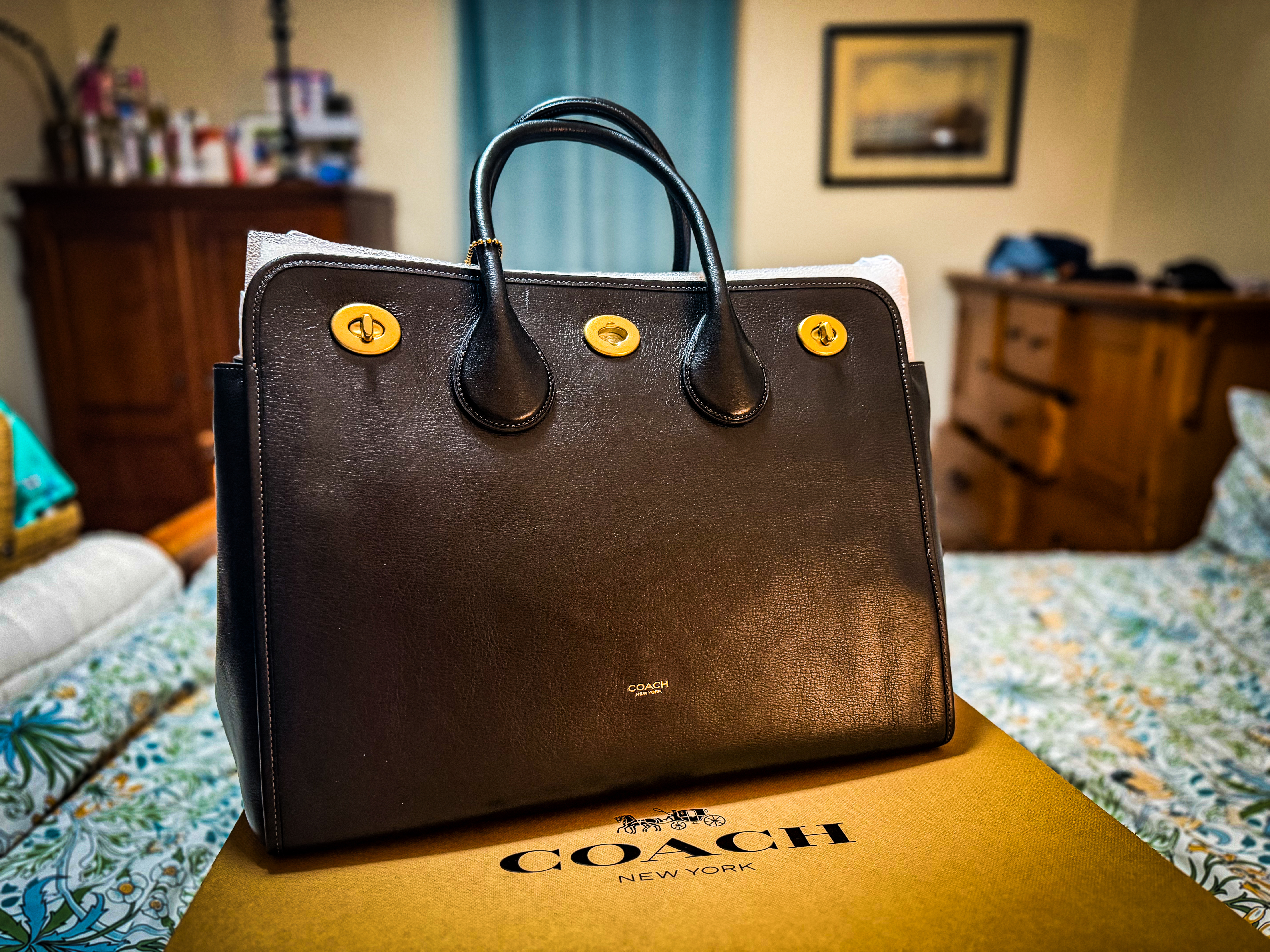 Buy Now Turnlock Tote Bag 40 | Bags | Coach | COACH®