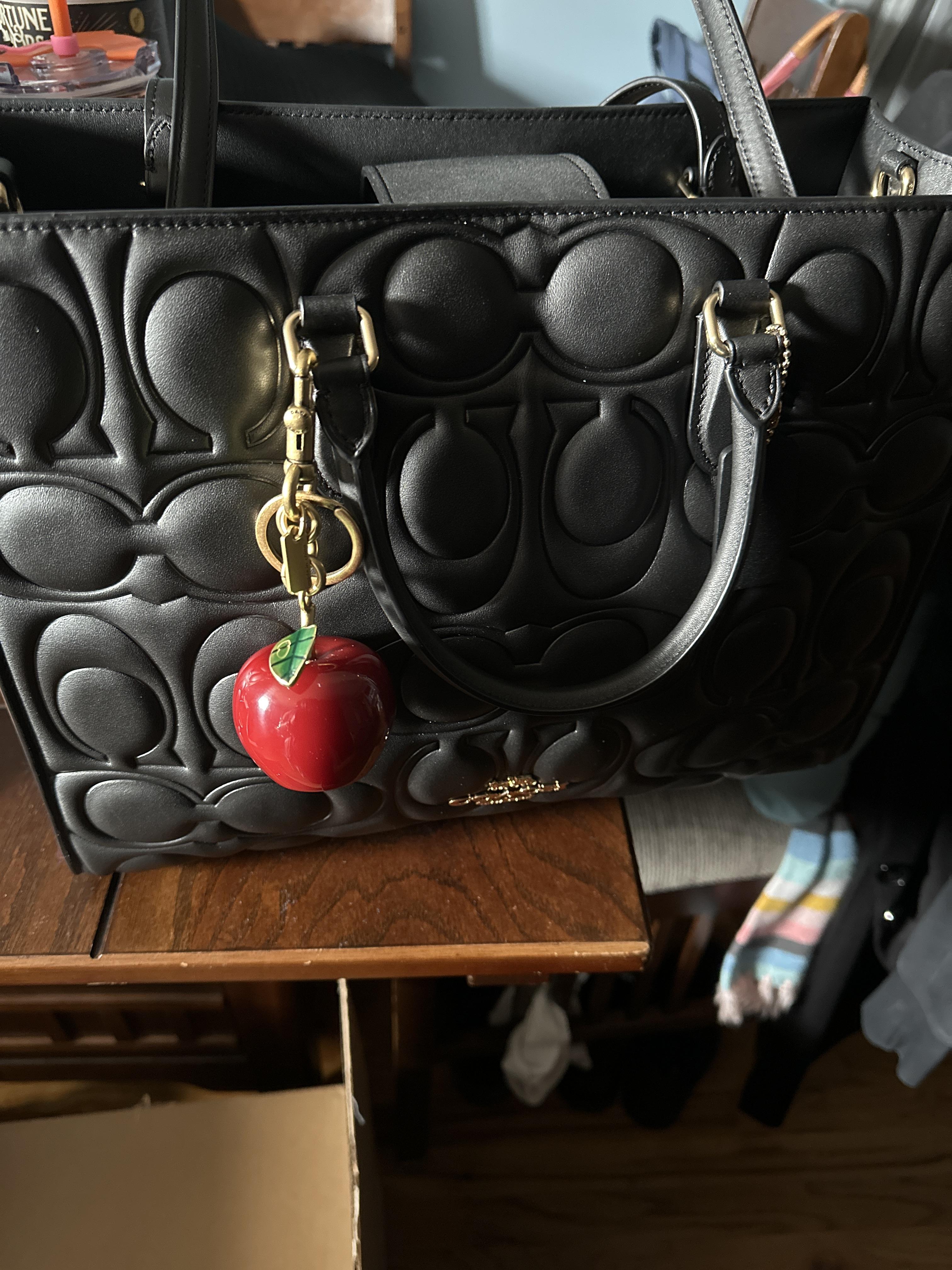 Maggie Tote Bag In Signature Leather | Bags | Coach | COACH®