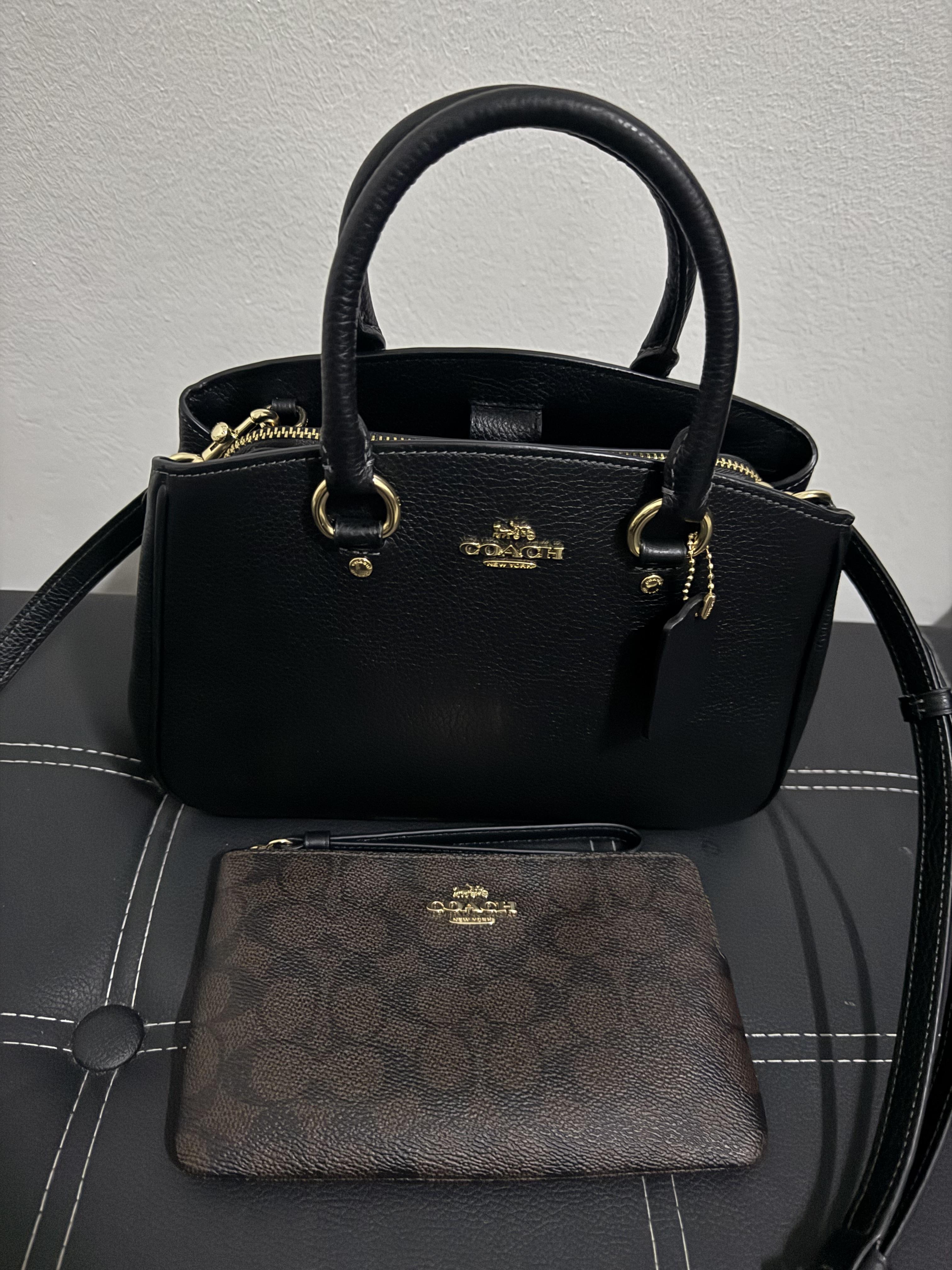Large Corner Zip Wristlet | Bags | Coach | COACH®