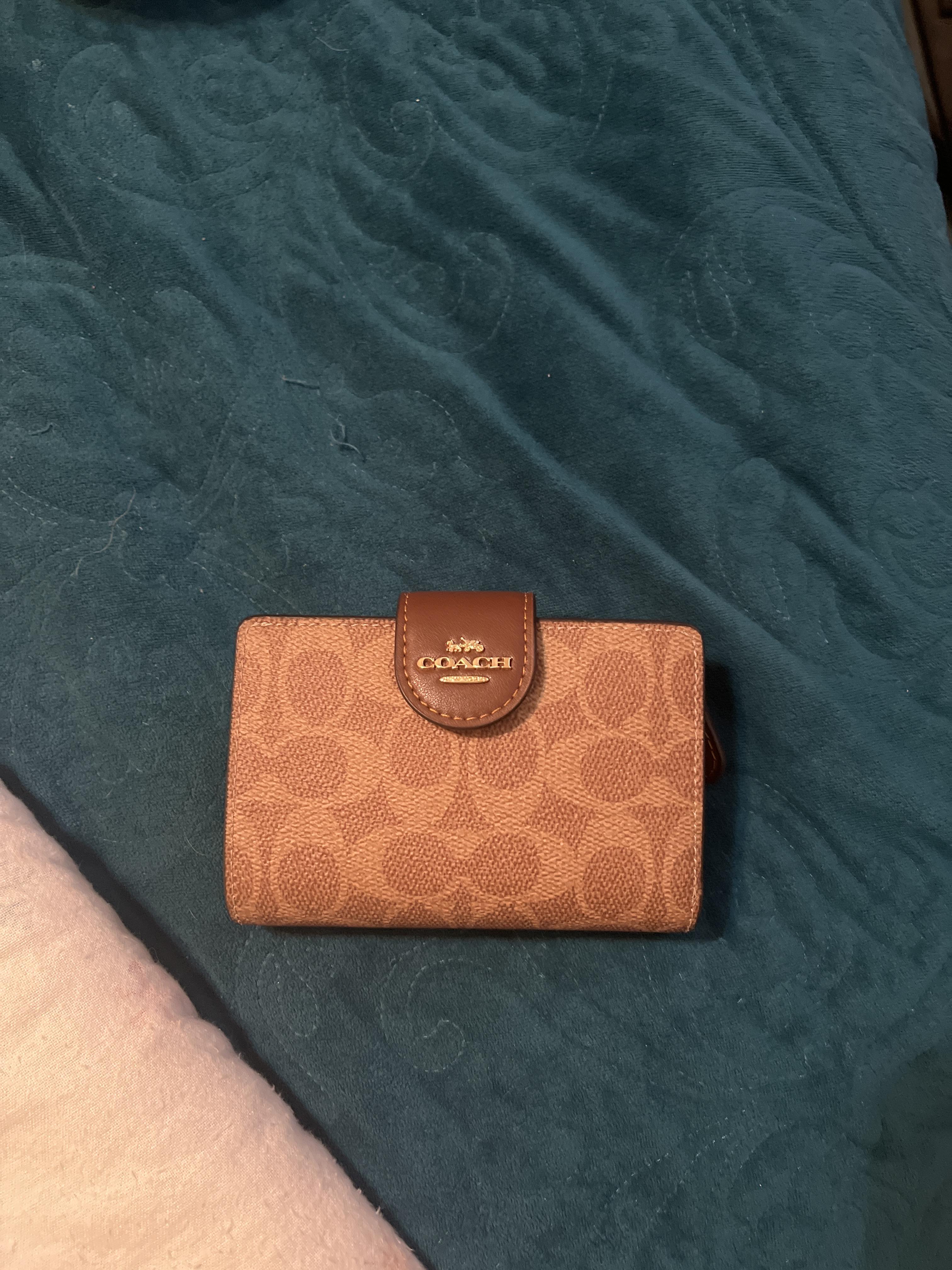 Medium Corner Zip Wallet | Wallets | Coach | COACH®