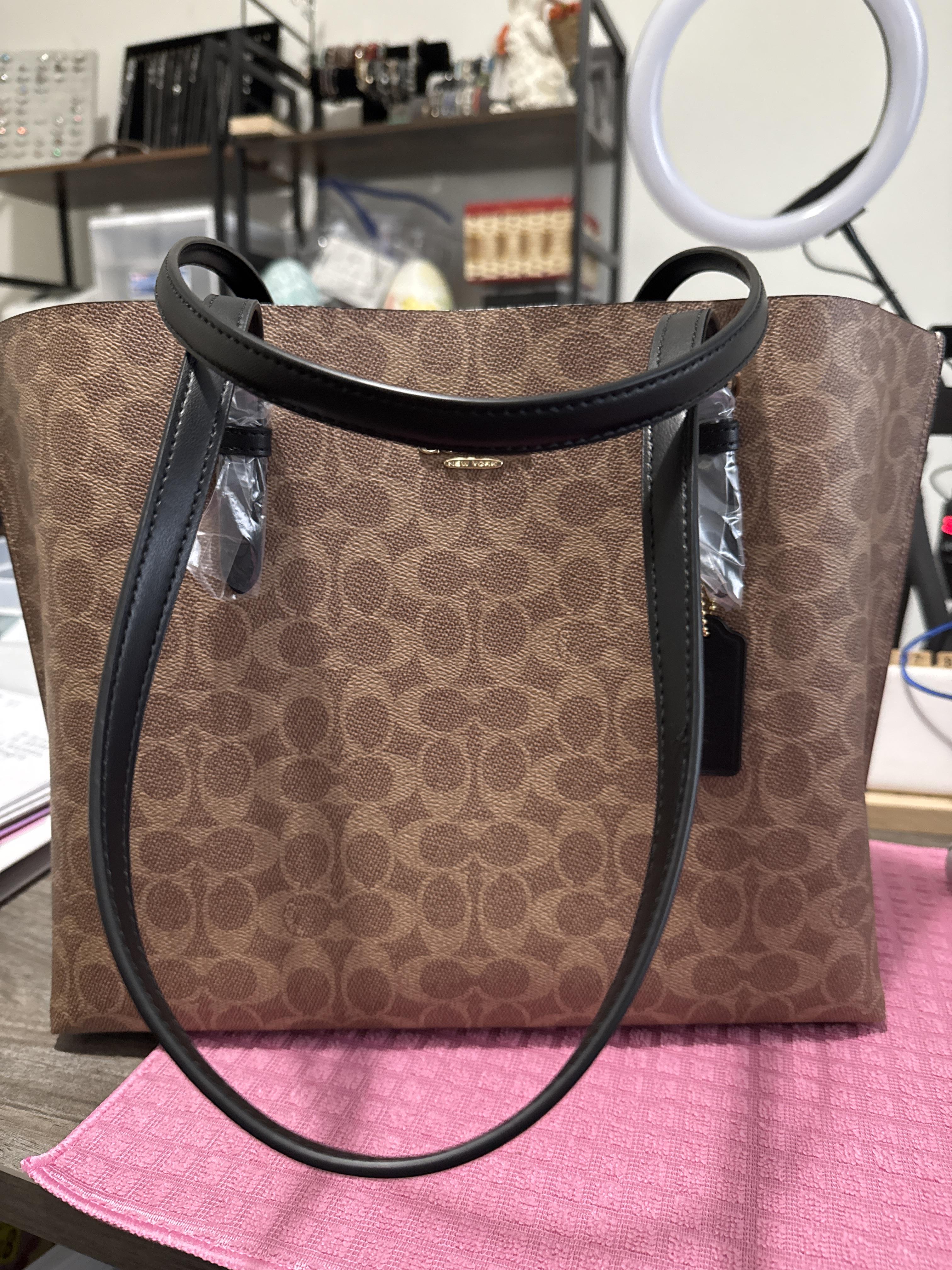 Mollie Tote Bag In Signature Canvas | Bags | Coach | COACH®
