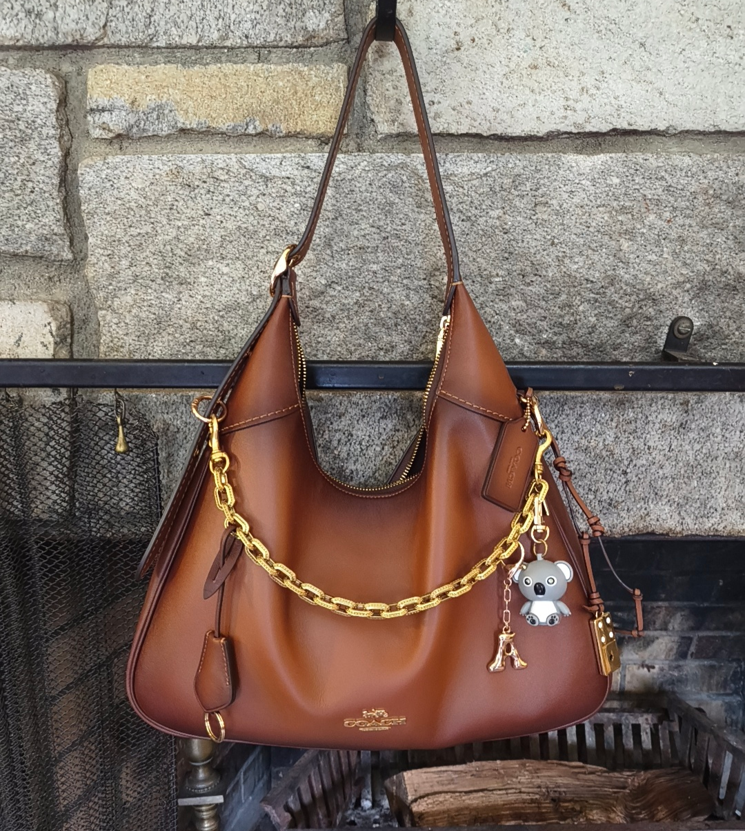 [コーチ] Ella ショルダーバッグ 手提げバッグ hobo バッグ トートバッグ Coach Ella Hobo | Brixton Baker
