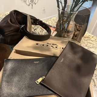 バッグ Coach waist bag/pouch COACH Zip Pouch in Natural Grain Leather: Handbags: Amazon.com