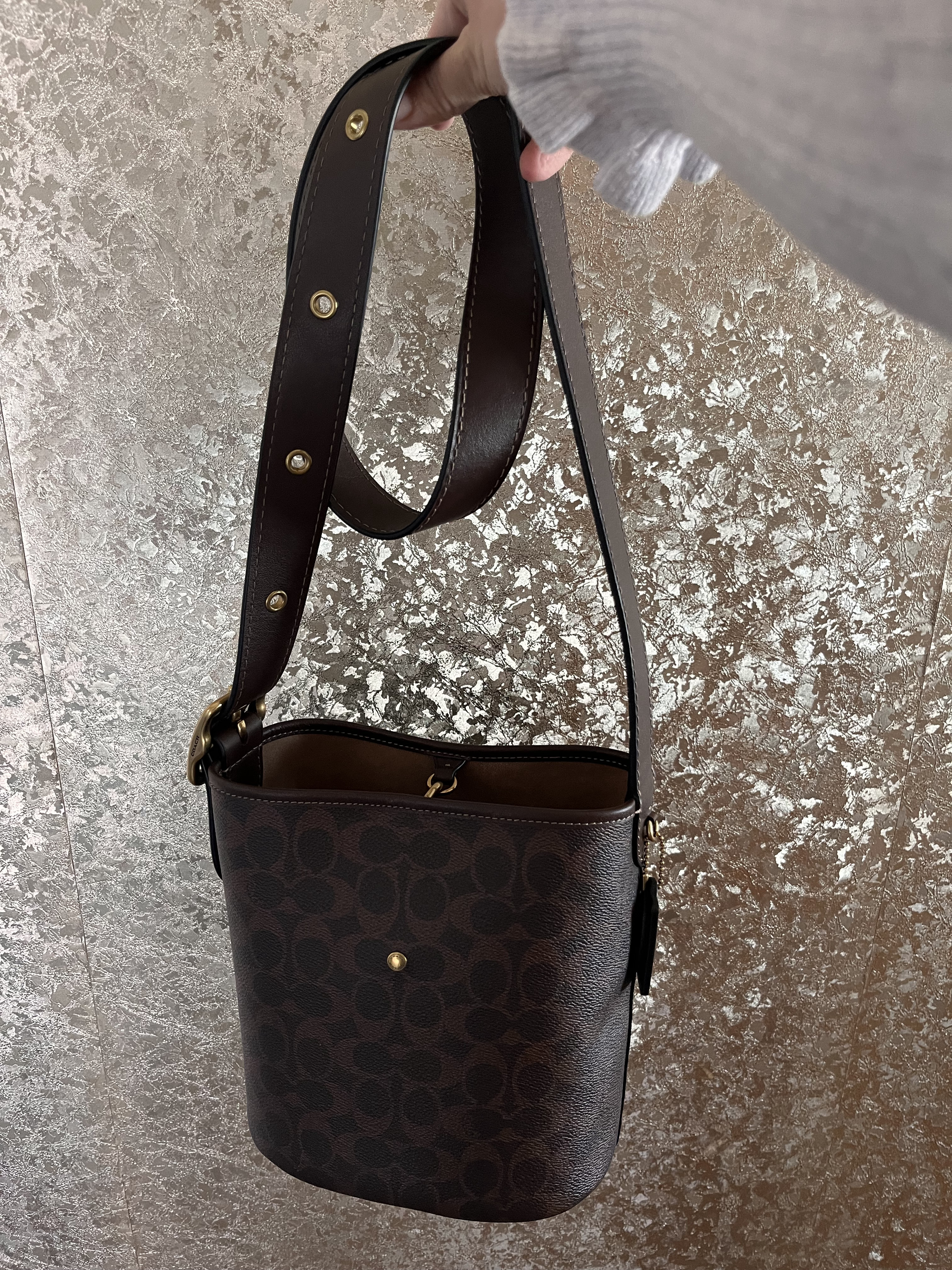 Bleecker Bucket Bag 21 | Bags | Coach | COACH®