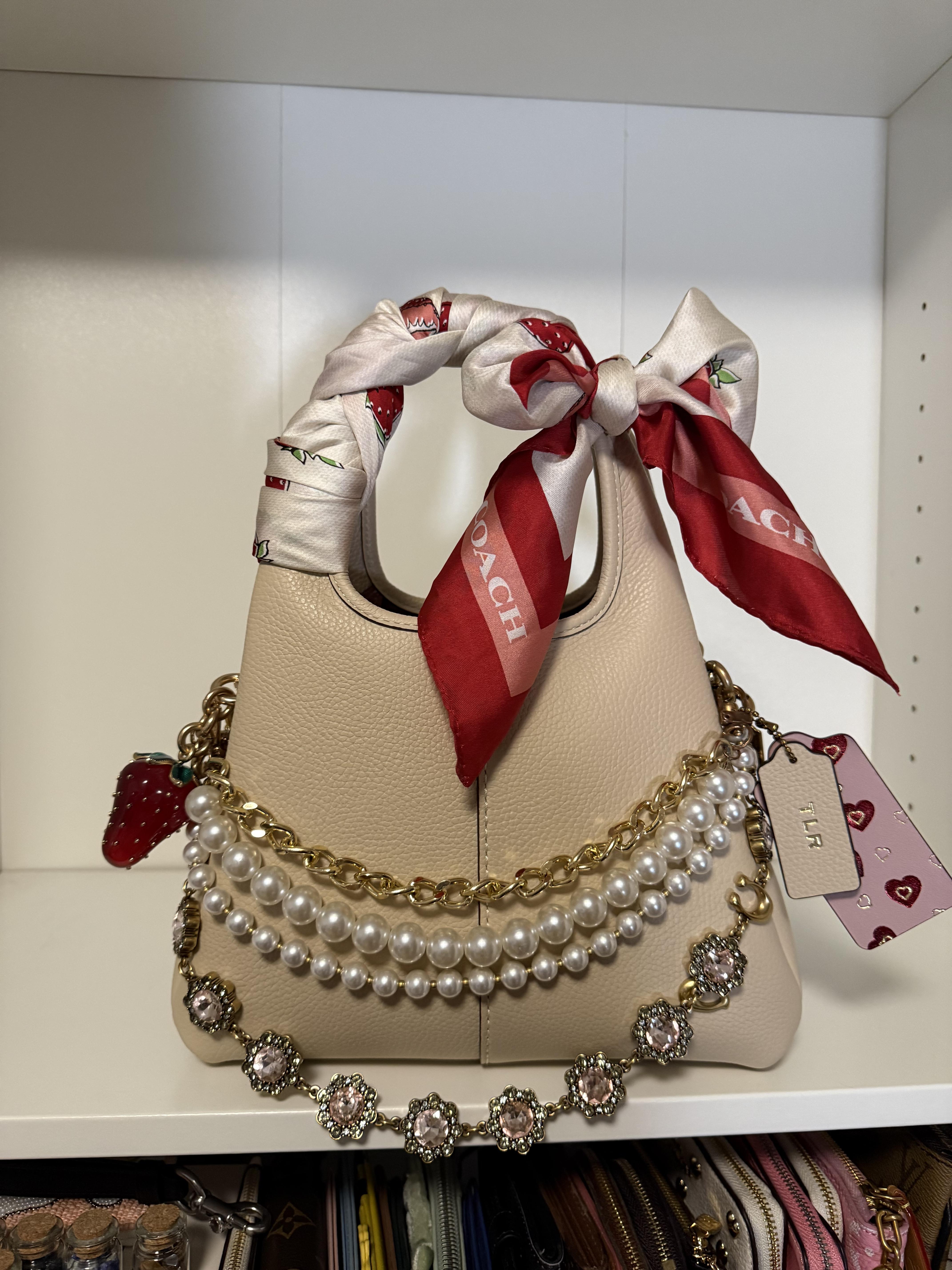 Custom Lana Shoulder Bag 23 | COACH®