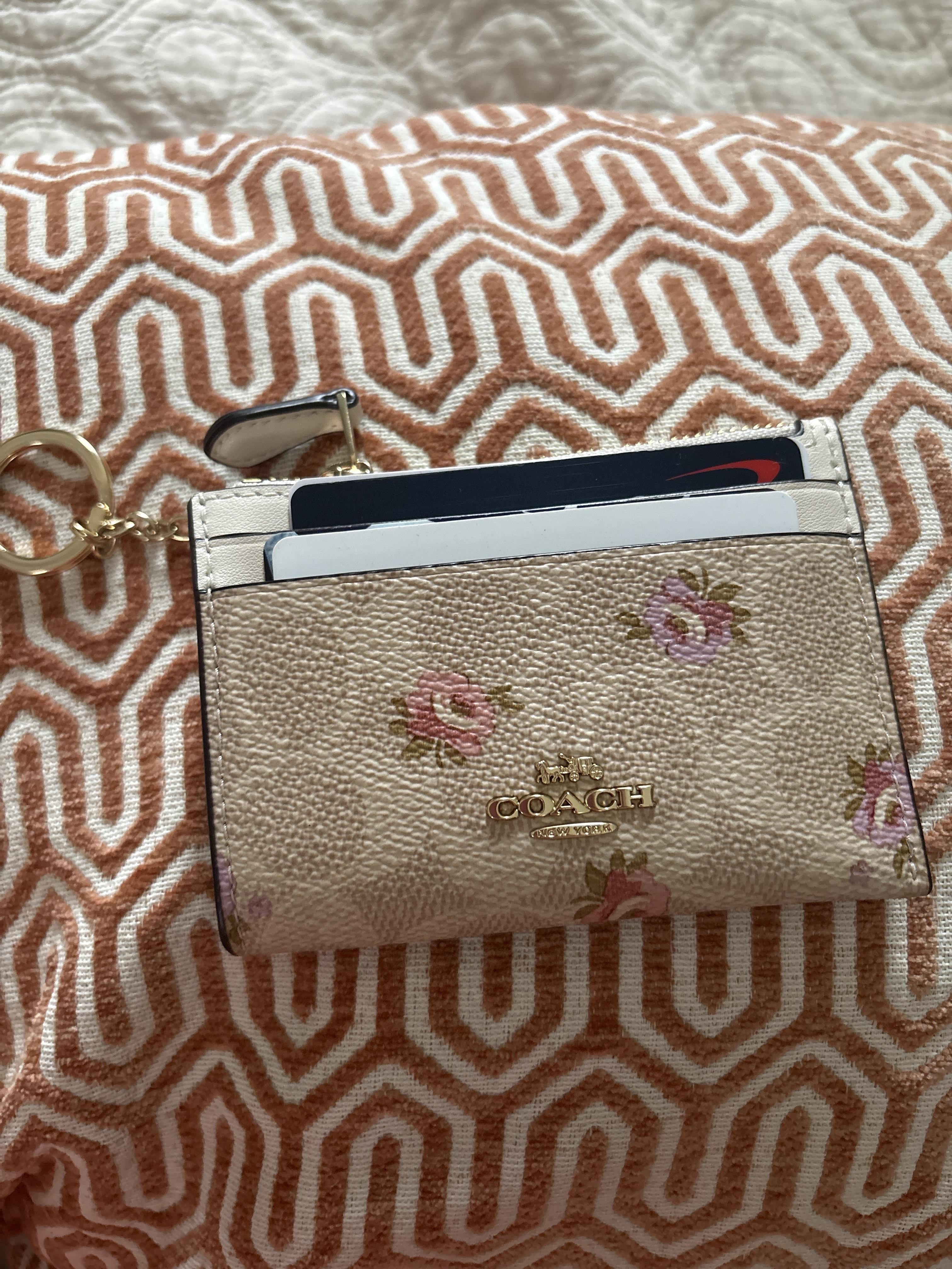 null | COACH®