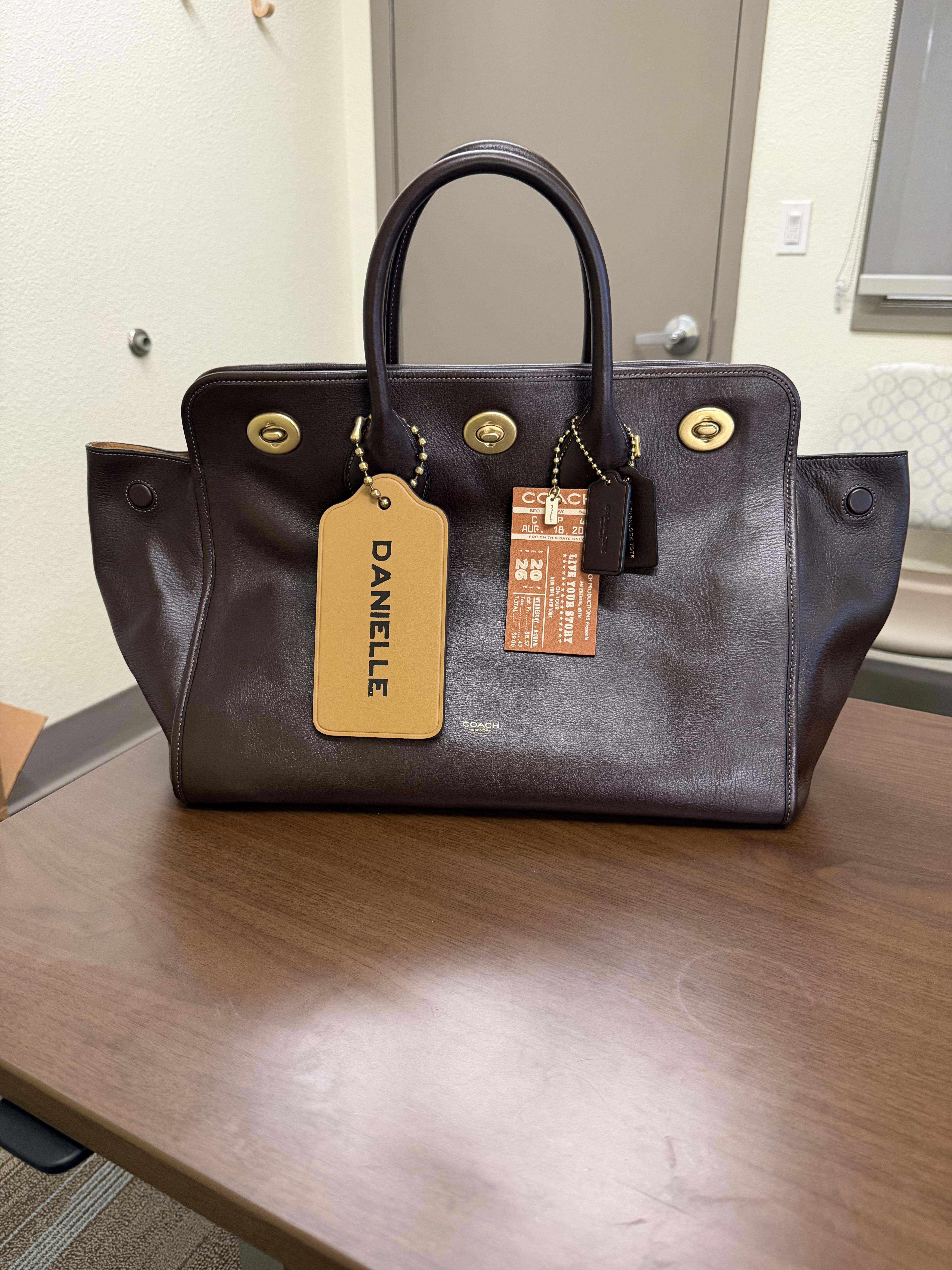 Buy Now Turnlock Tote Bag 40 | Bags | Coach | COACH®