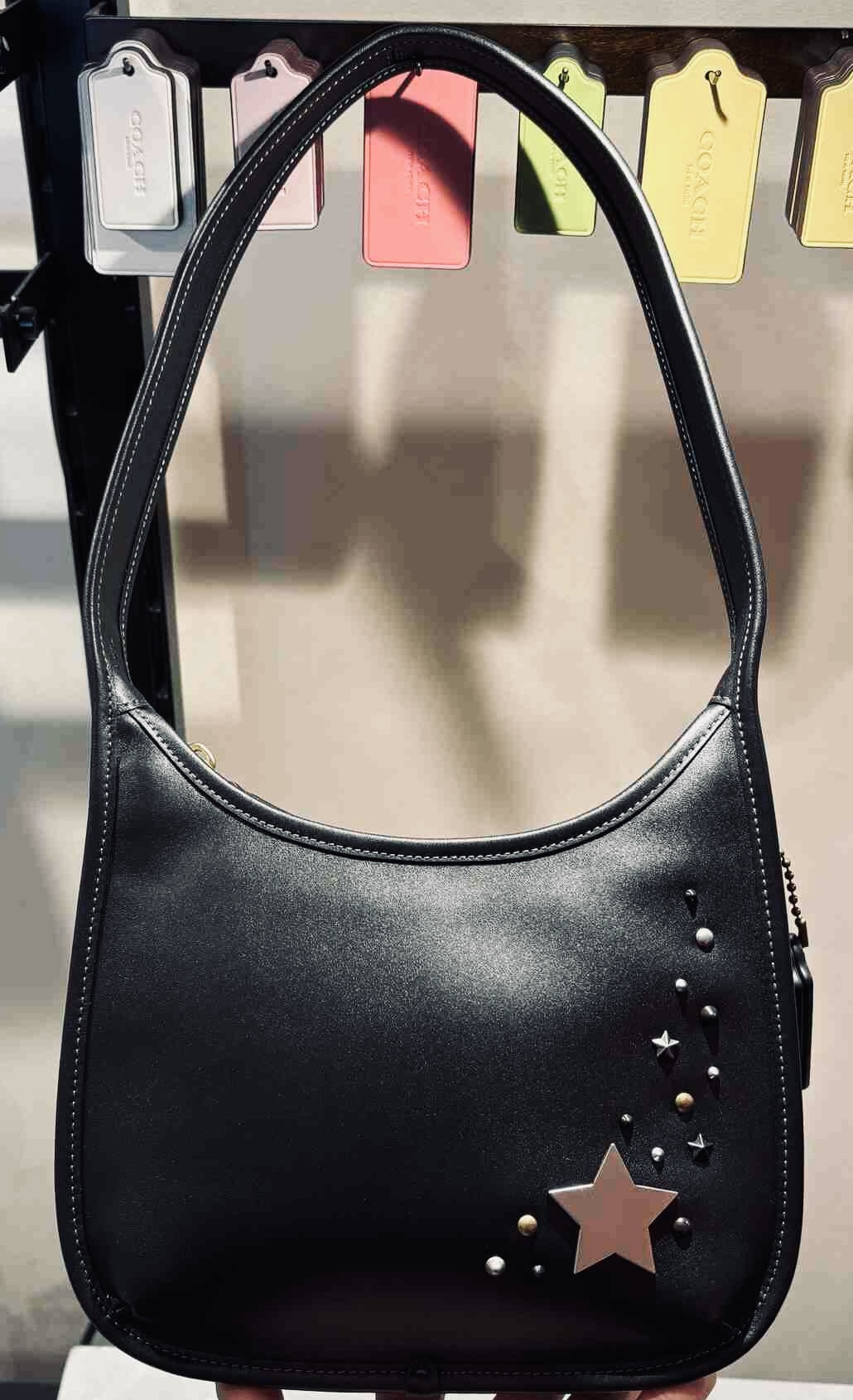 COACH レディース ショルダーバッグ CAF11 B4BK COACH® | Curve Zip Bag