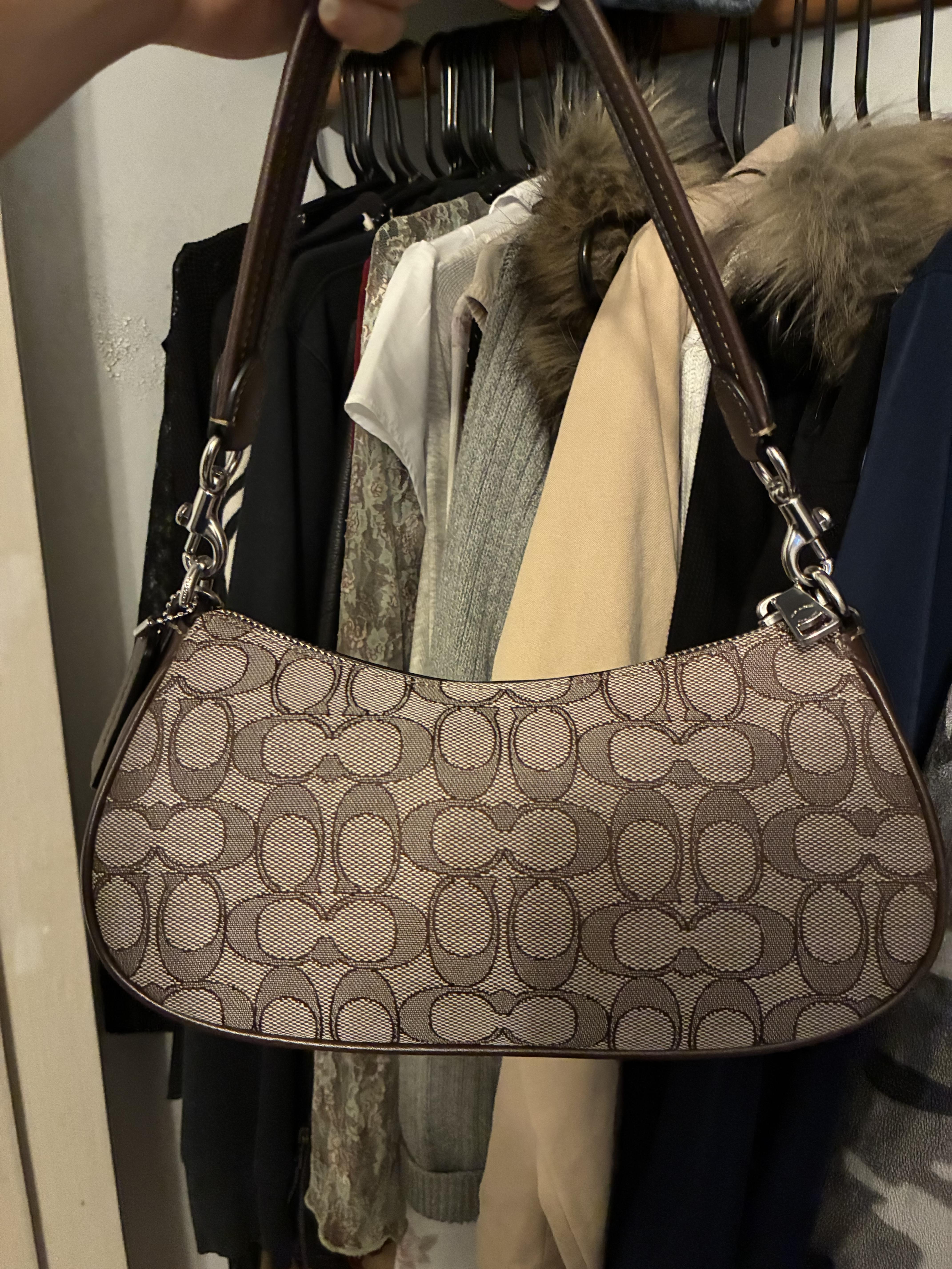 Ashton Bag In Signature Canvas | COACH®