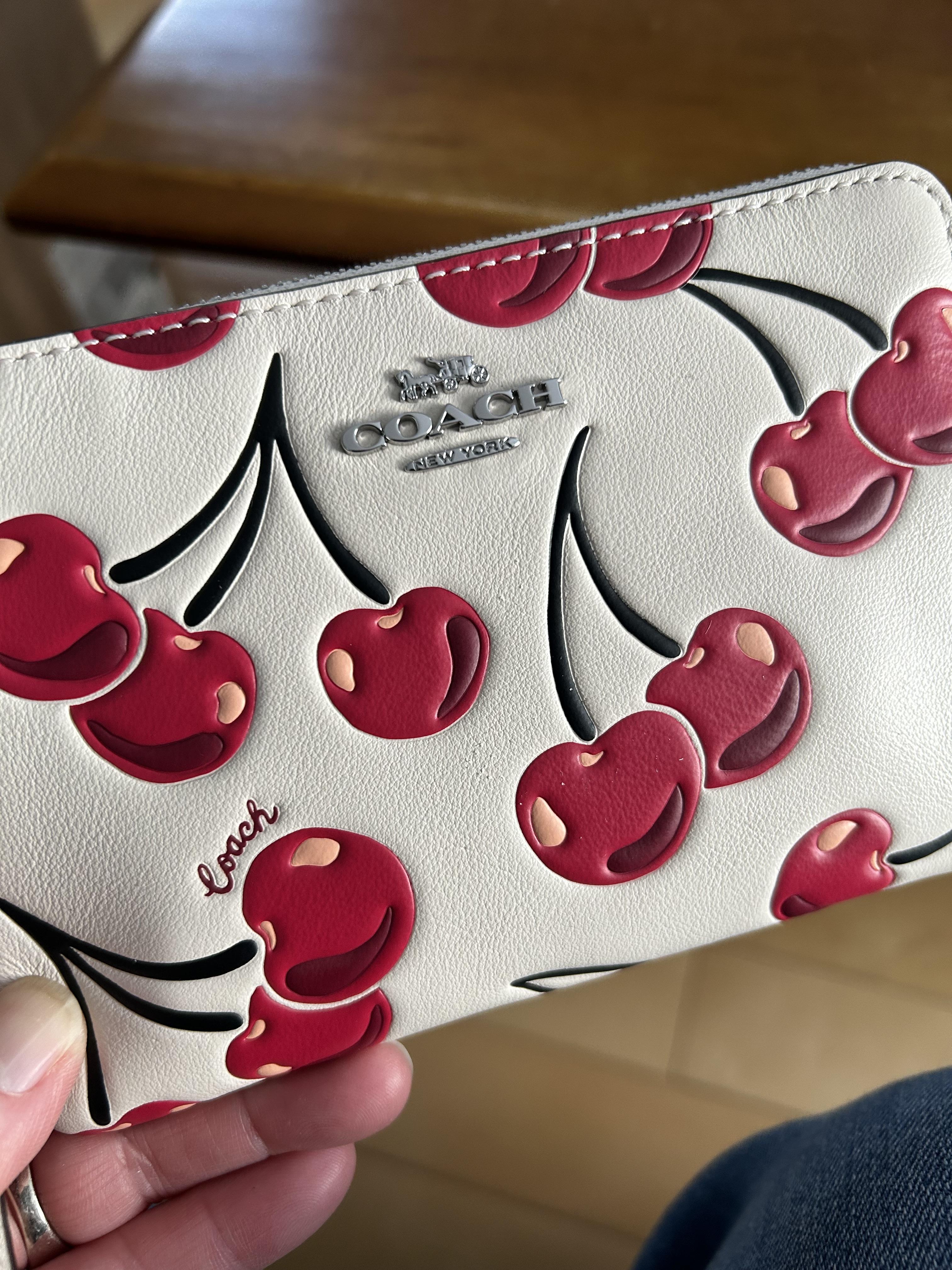 ♡[～3/25]My♡ Corner Zip Wristlet In Signature Canvas With Heart Floral Print
