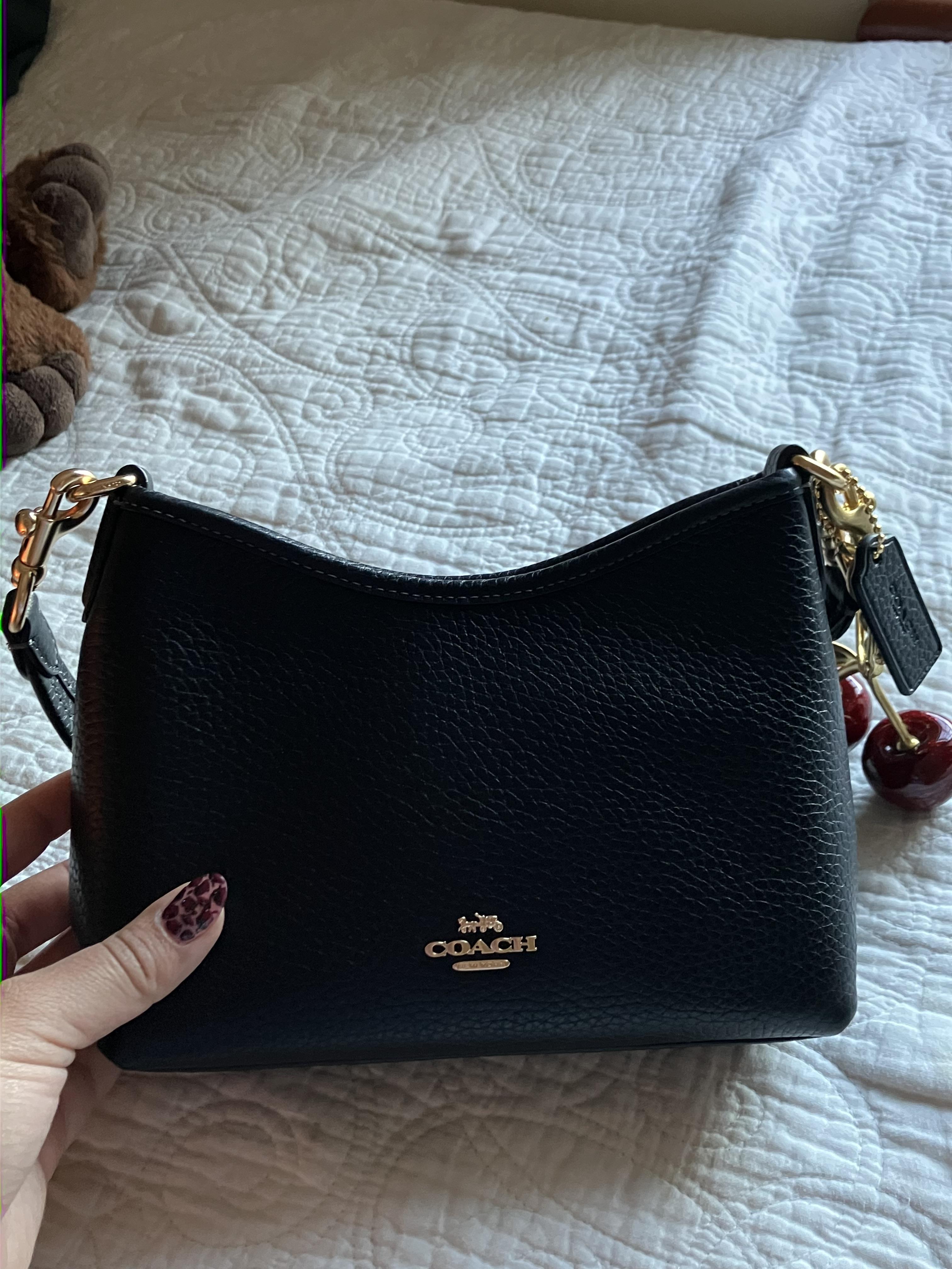 バッグ archive COACH Leather Hand Bcg Coach Is Rereleasing a Bag From Its Archives | Glamour