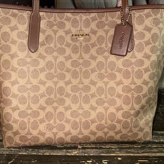 City Tote Bag With Stripes And Charm | Bags | Coach