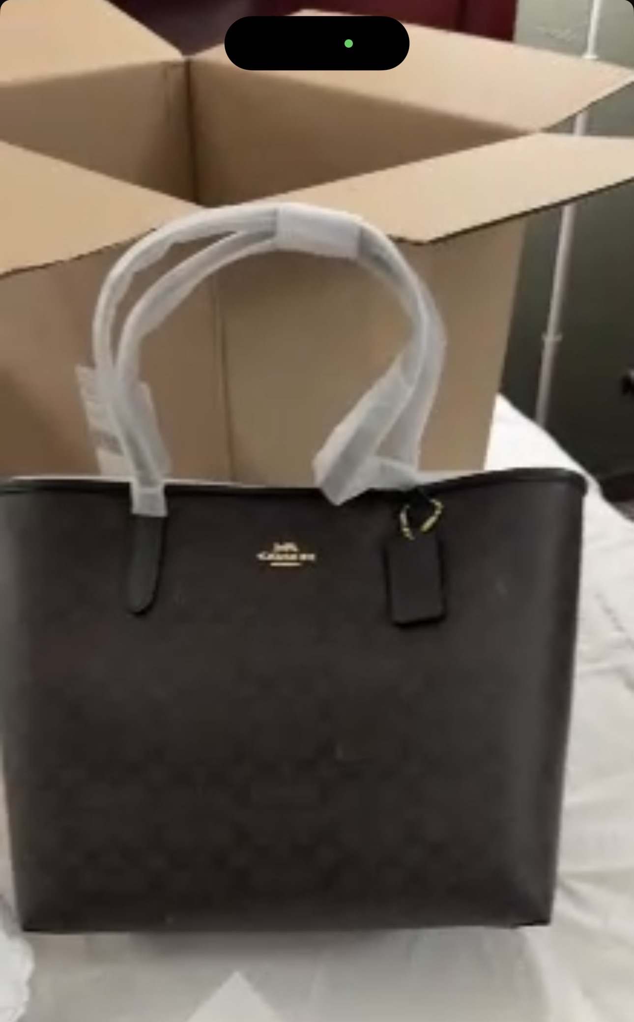 City Tote Bag In Signature Canvas | Bags | Coach | COACH®