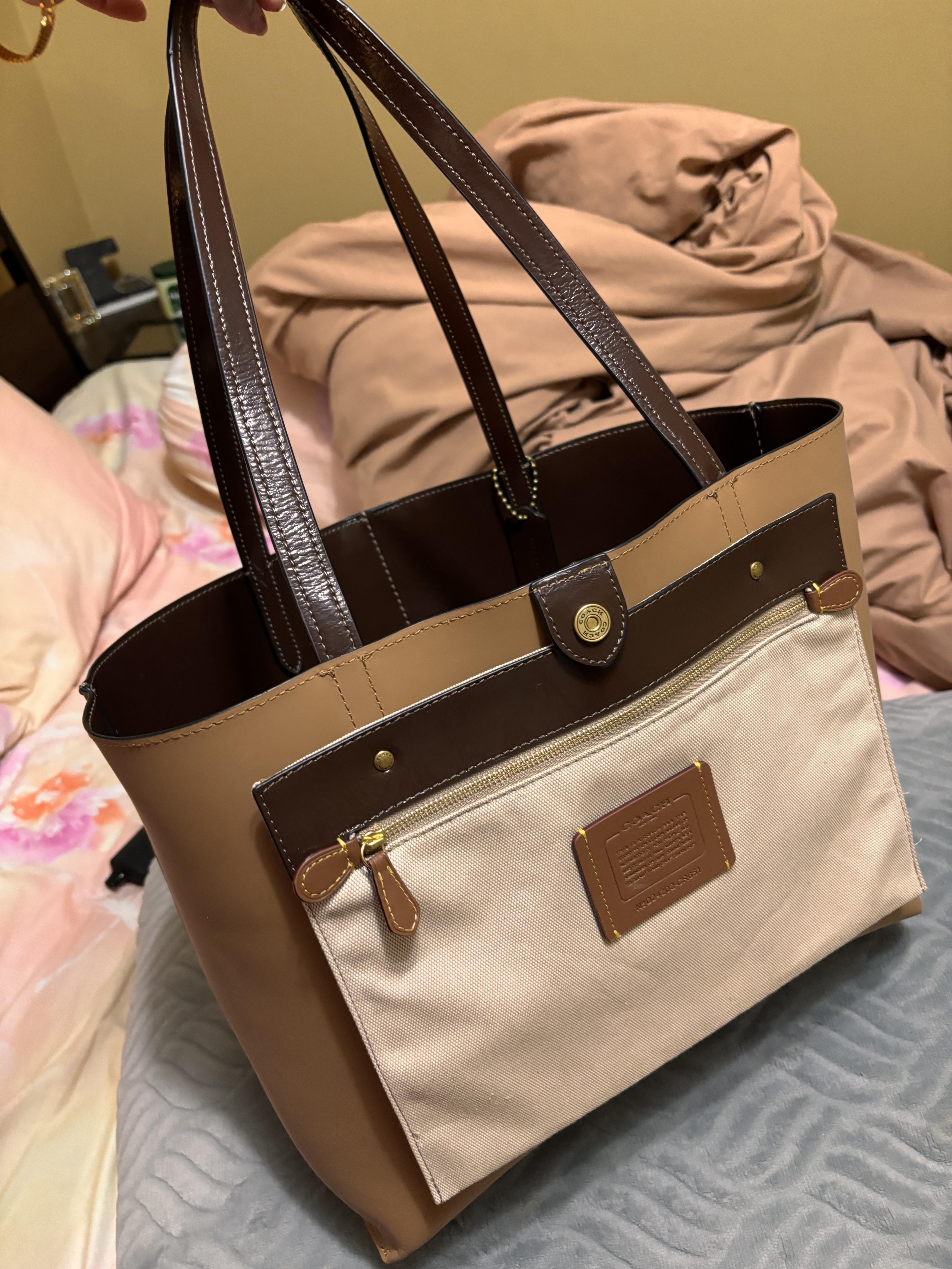 ★COACH★エレガントな演出のための★North Tote Bag 32★バッグ Coach North 32 Leather Tote Bag