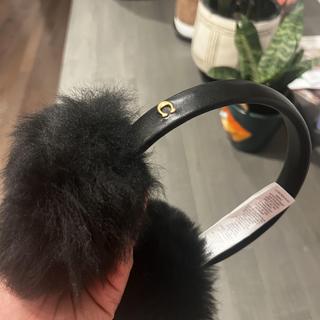 COACH シアリングイヤーマフ ブラック Shearling Earmuffs | Accessories | Coach | COACH®