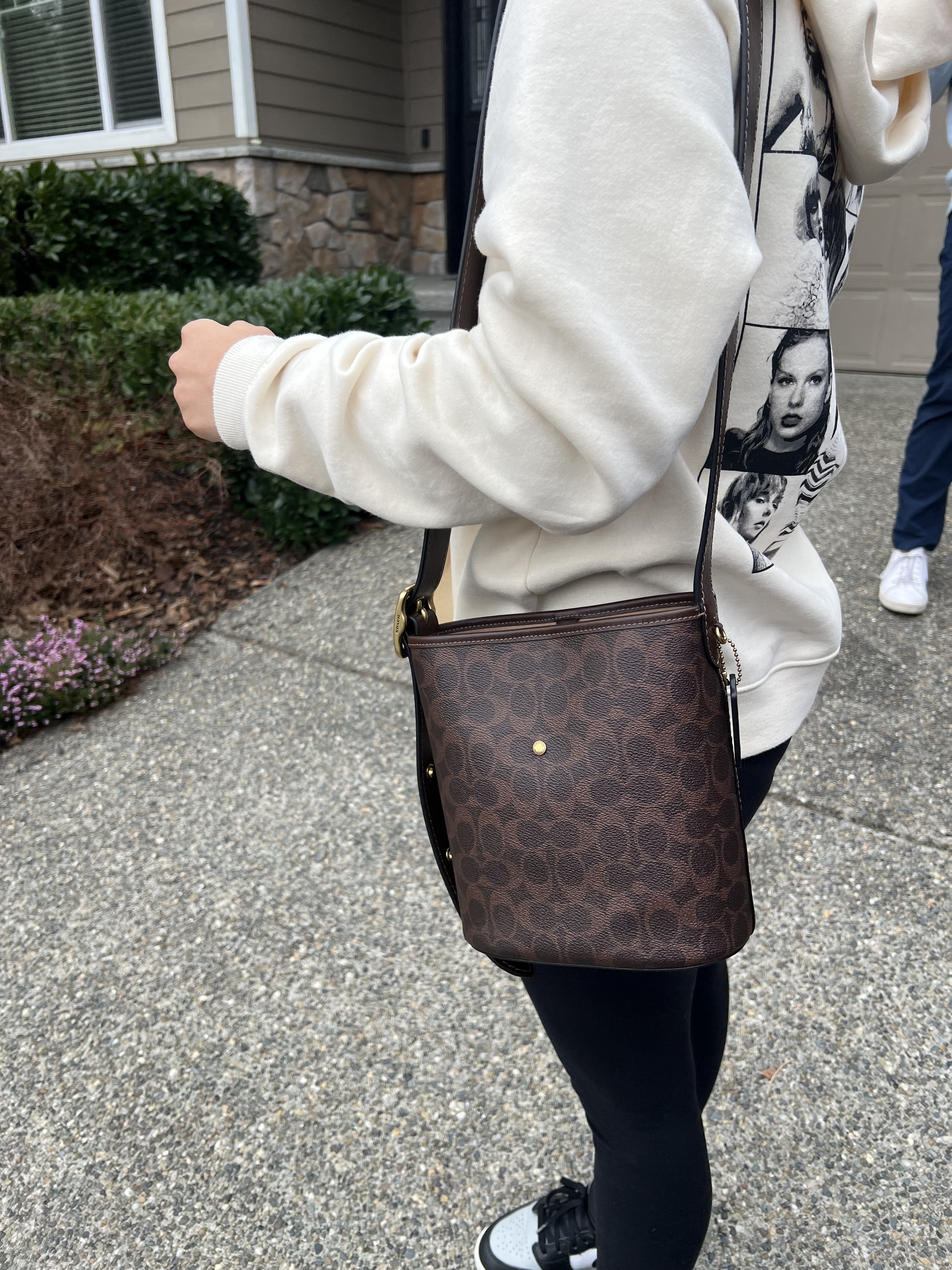 coach bucket backpack Town Bag, Black Oxblood: Handbags The Bleecker Bucket Bag is a minimalist design with an elegant Coach Bleecker Bucket Bag Review!