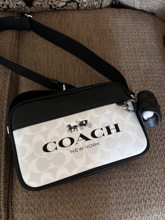 Graham Crossbody Bag In Signature Canvas | COACH®
