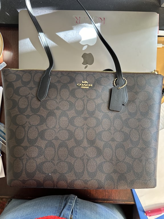 バッグ COACH Signature Zip Tote Bag Zip Top Tote Bag In Signature Canvas | Bags | Coach | COACH®