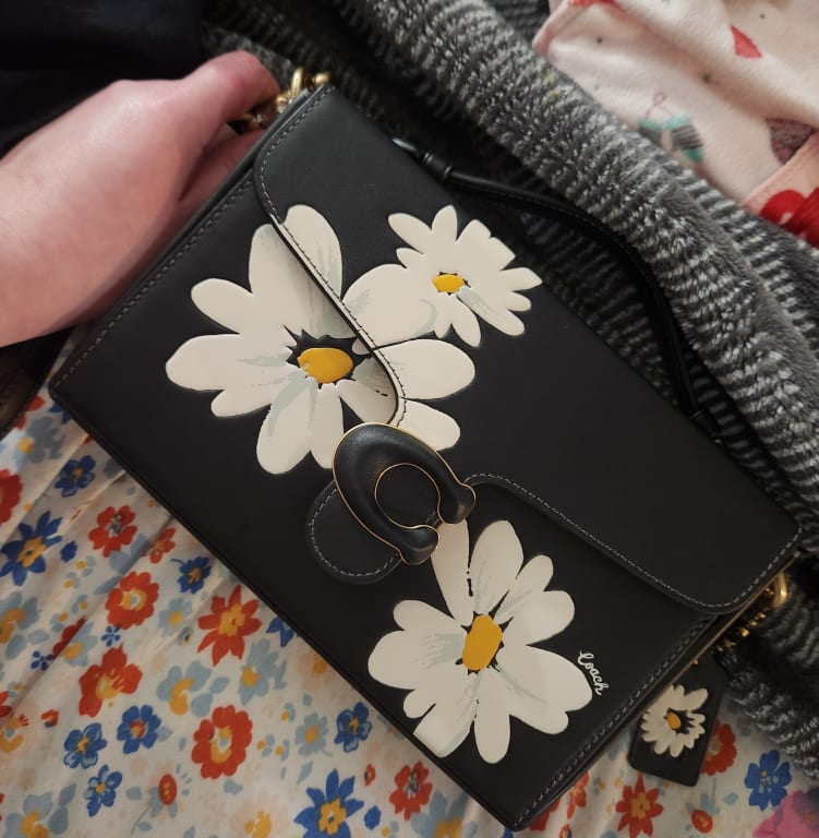 COACH　タビー Flower Base Tabby Box Bag With Floral Print | COACH®
