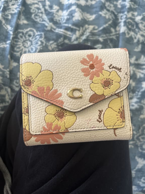 Wyn Small Wallet With Cherry Print | COACH®