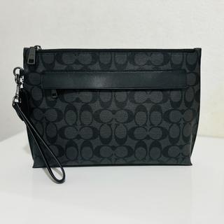 バッグ COACH Accessory Pouch Signature Canvas TTIMPORTER_1718120001609_PZ320.jpg