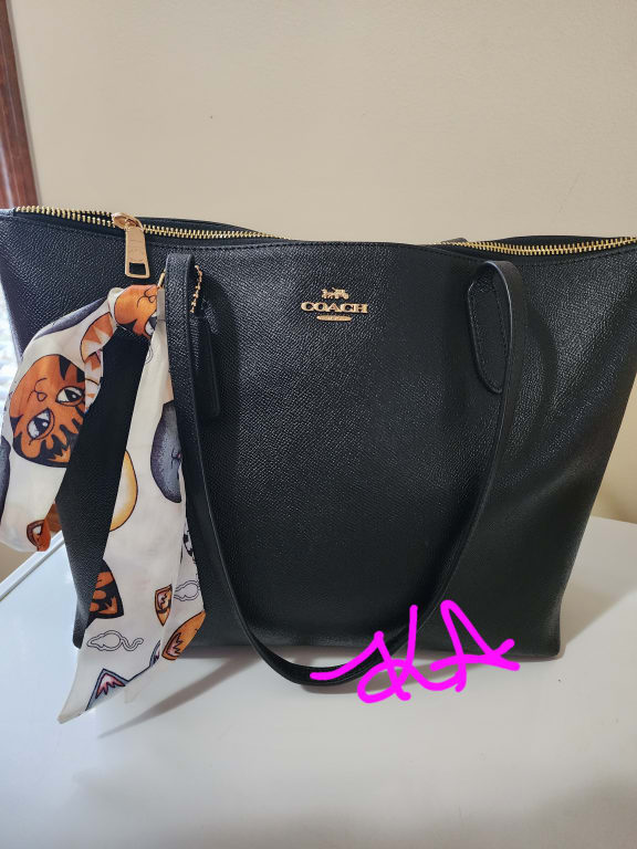 Zip Top Tote Bag In Signature Canvas With Ornament Print | COACH®