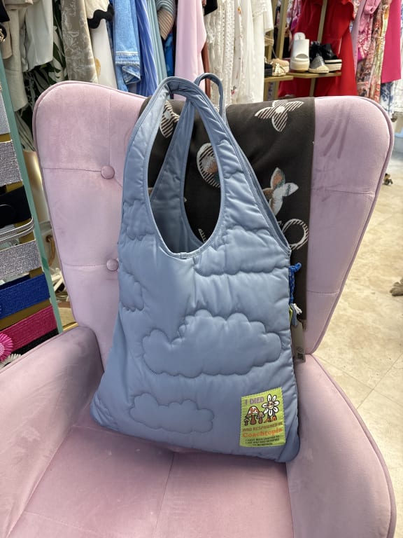 Coachtopia Loop Flat Tote With Cloud Quilting | Coachtopia ™