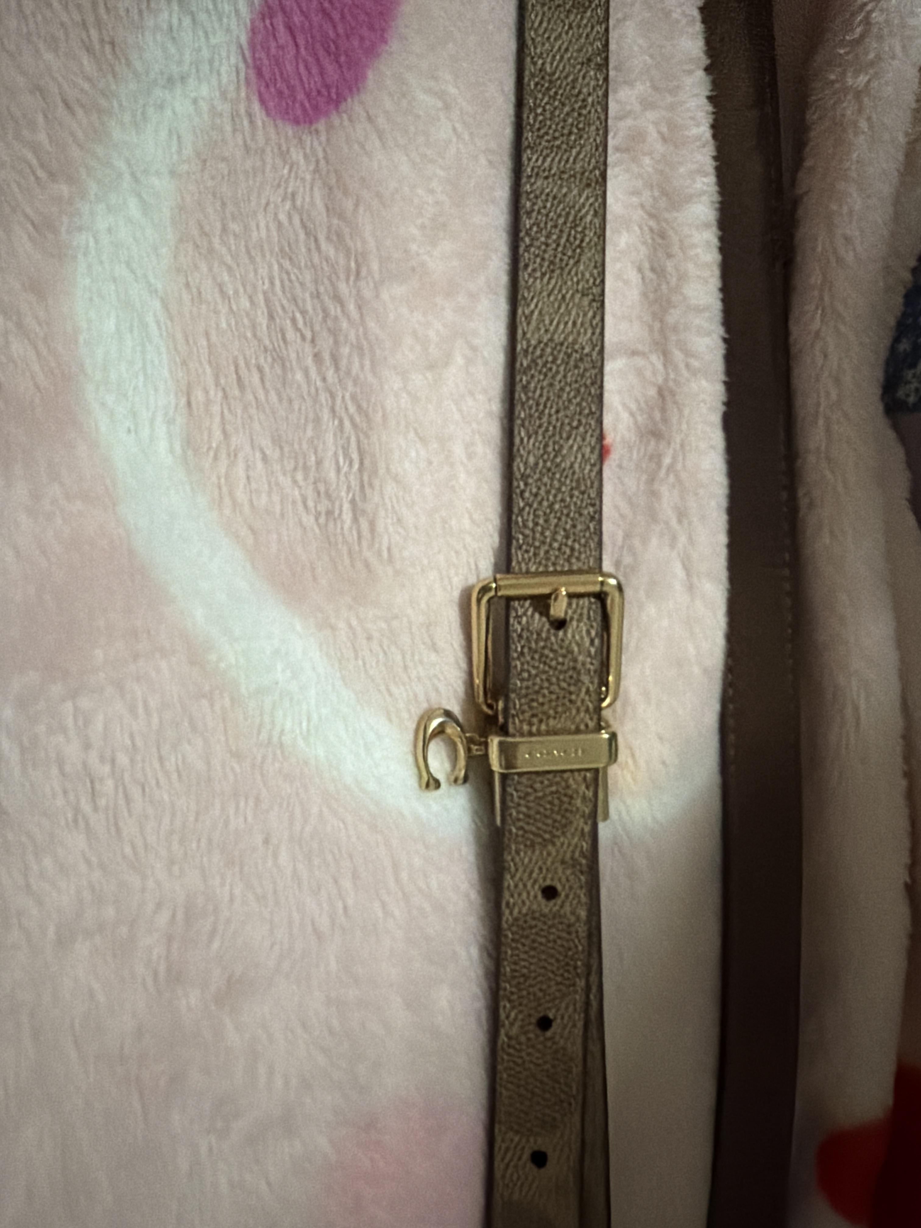 NWT Coach CCJ04 Women\'s Roller Buckle Reversible Belt In Signature Canvas Khaki Coach Roller Buckle Cut To Size Reversible Belt In Rainbow  main image 2