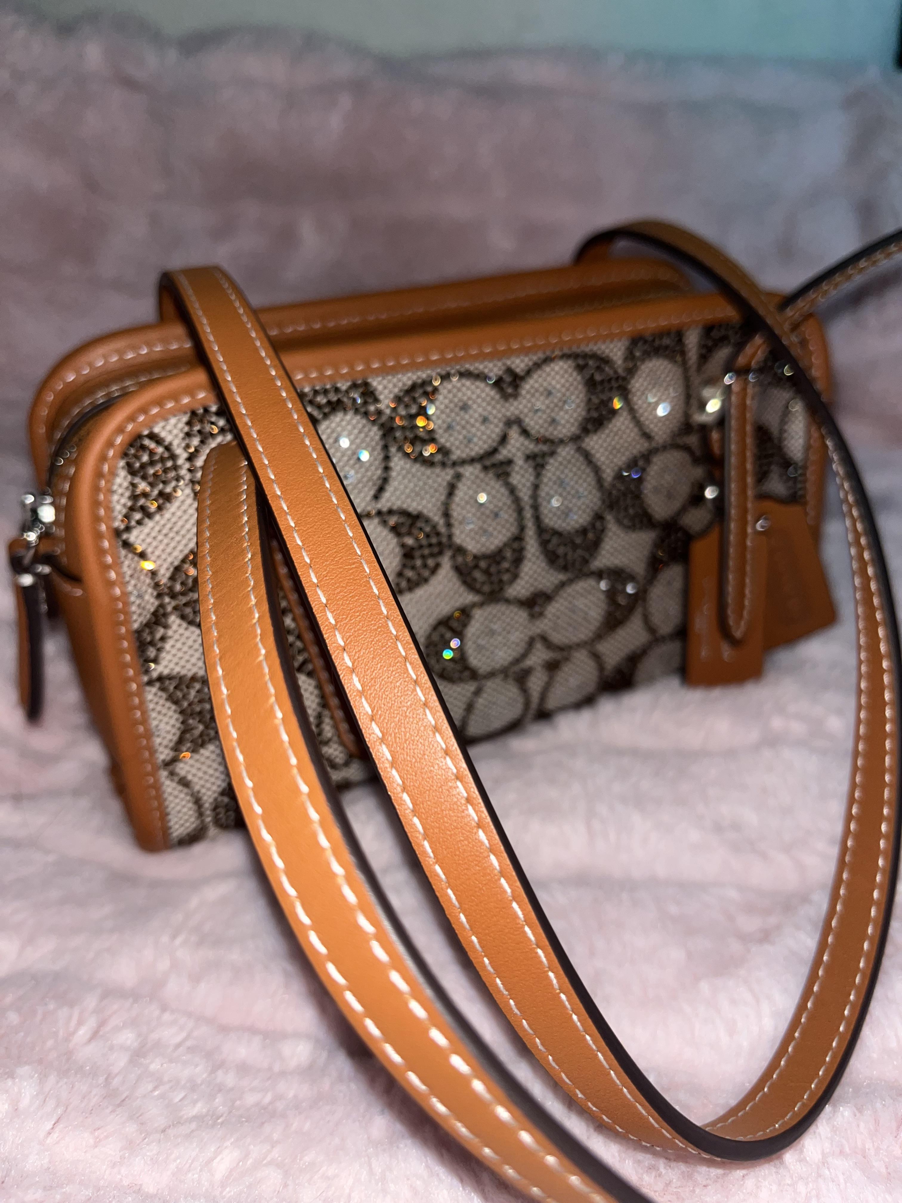 COACH® | Swing Zip Bag 20 In Crystal Signature Jacquard