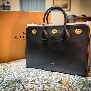 Buy Now Turnlock Tote Bag 40 | COACH®