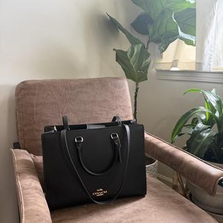 Maggie Tote Bag In Signature Leather | Bags | Coach | COACH®