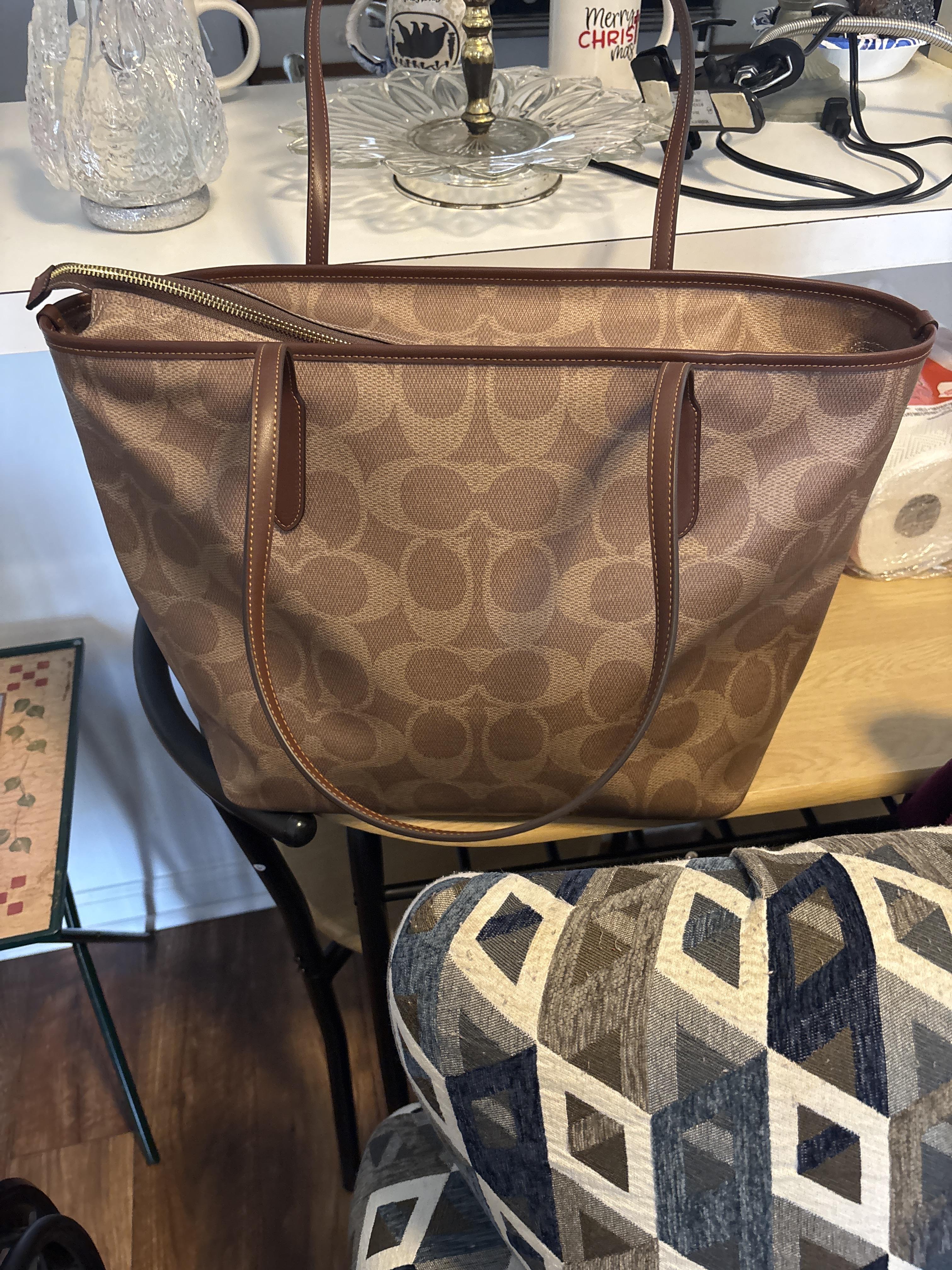 Large City Tote Bag With Charms | Bags | Coach | COACH®
